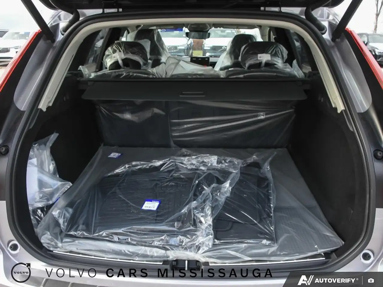 Volvo XC60 снимка Volvo XC60