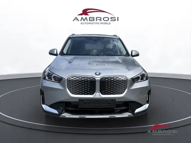 BMW X1 view 5