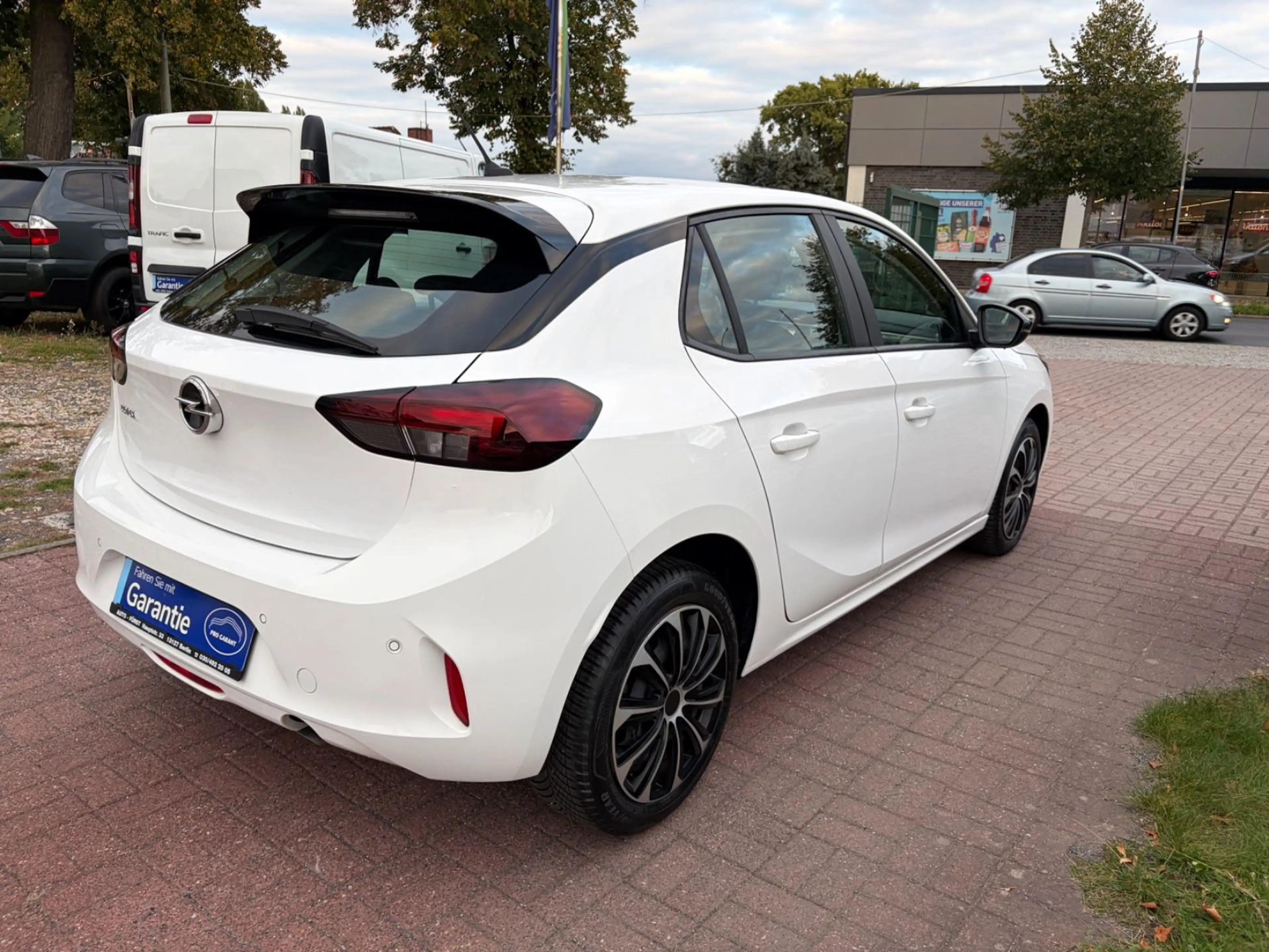 Opel Corsa F Edition+AUTOM+NAVI+TEMPOM+R.KAMERA+++ — photo 8