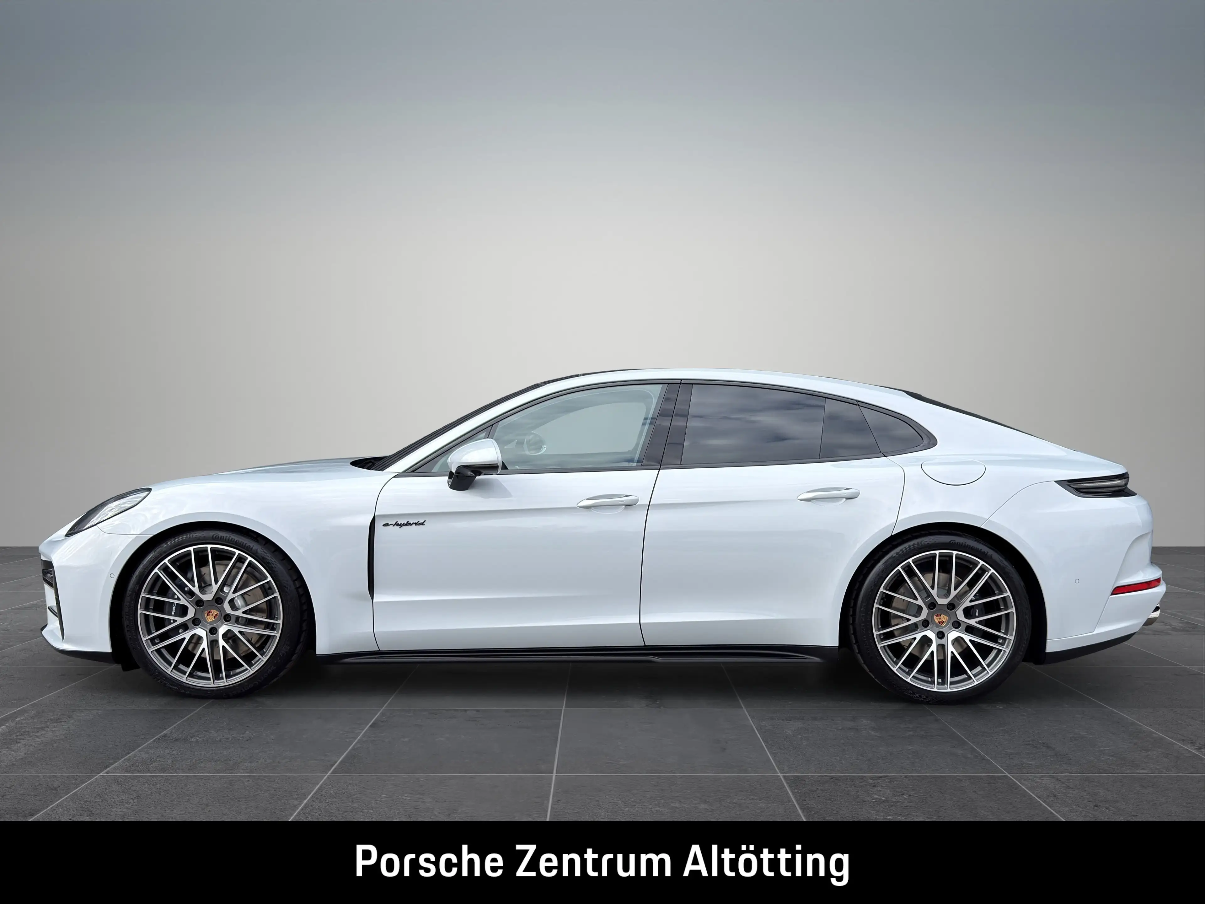 Porsche Panamera 4 E-Hybrid | Sportabgasanlage | BOSE | — photo 3