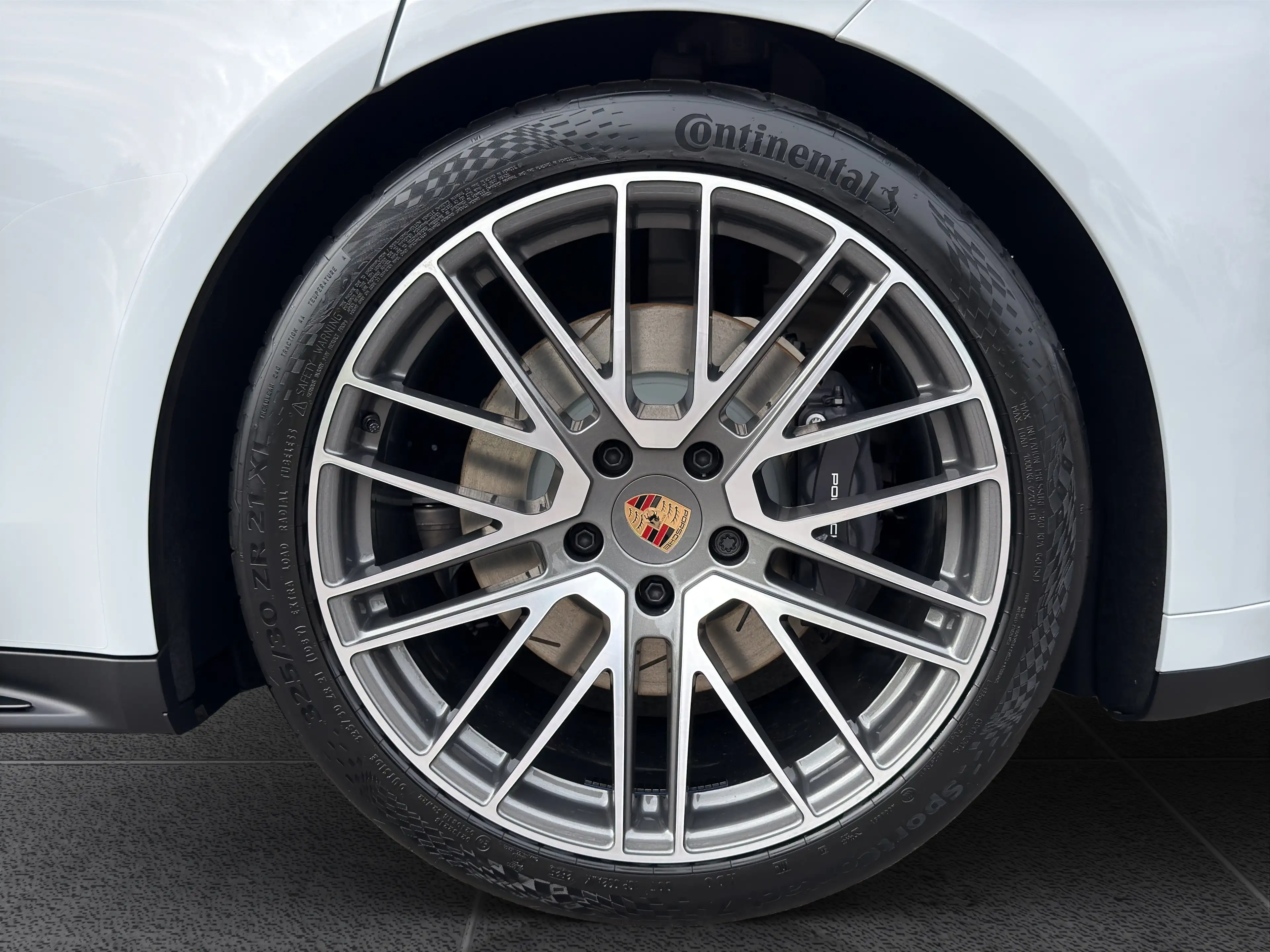 Porsche Panamera 4 E-Hybrid | Sportabgasanlage | BOSE | — photo 8