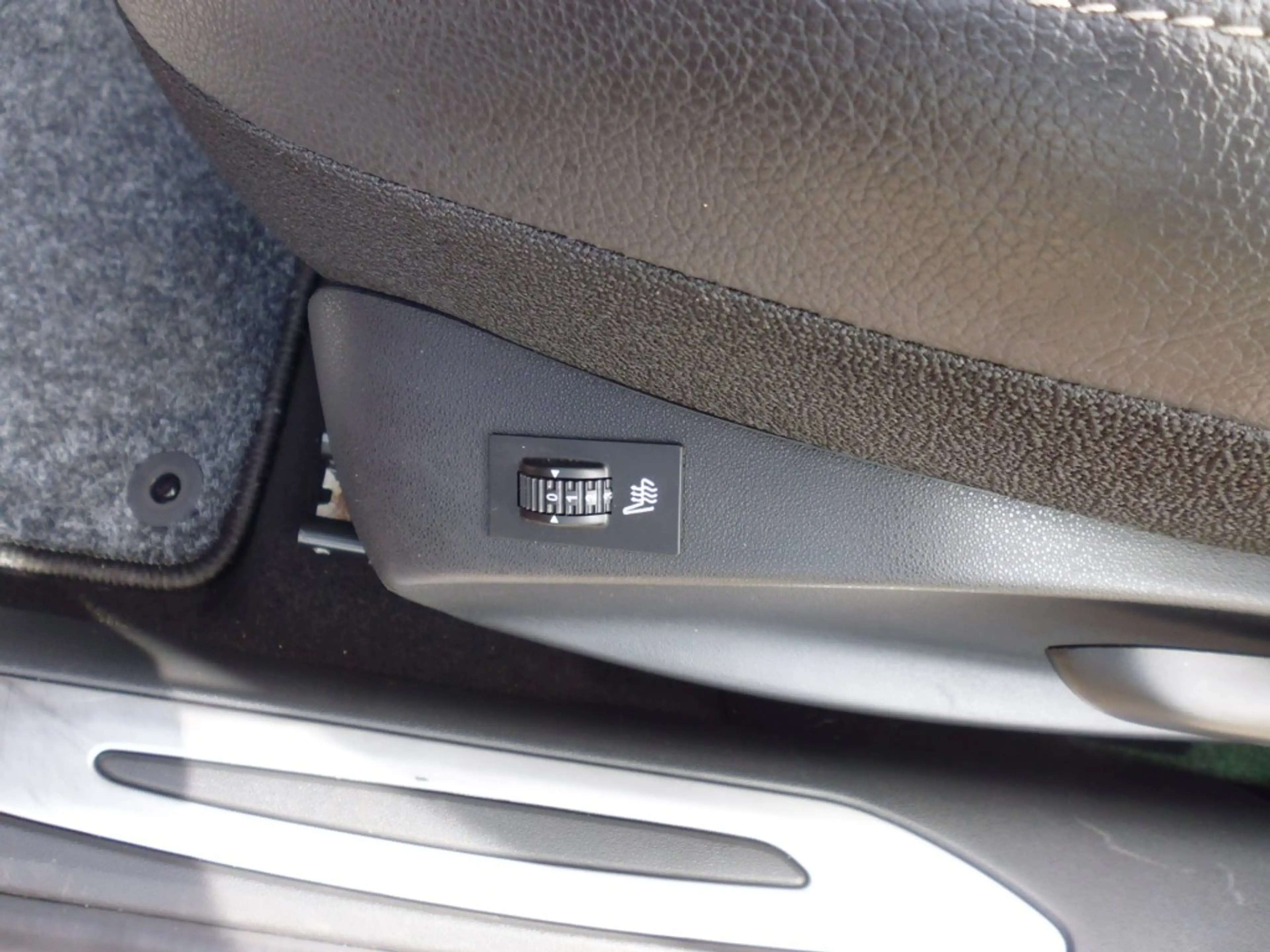 Citroen DS3 1.6 e HDI Sport Chic CABRIO AUTOMAAT CRUISE LEREN — photo 10