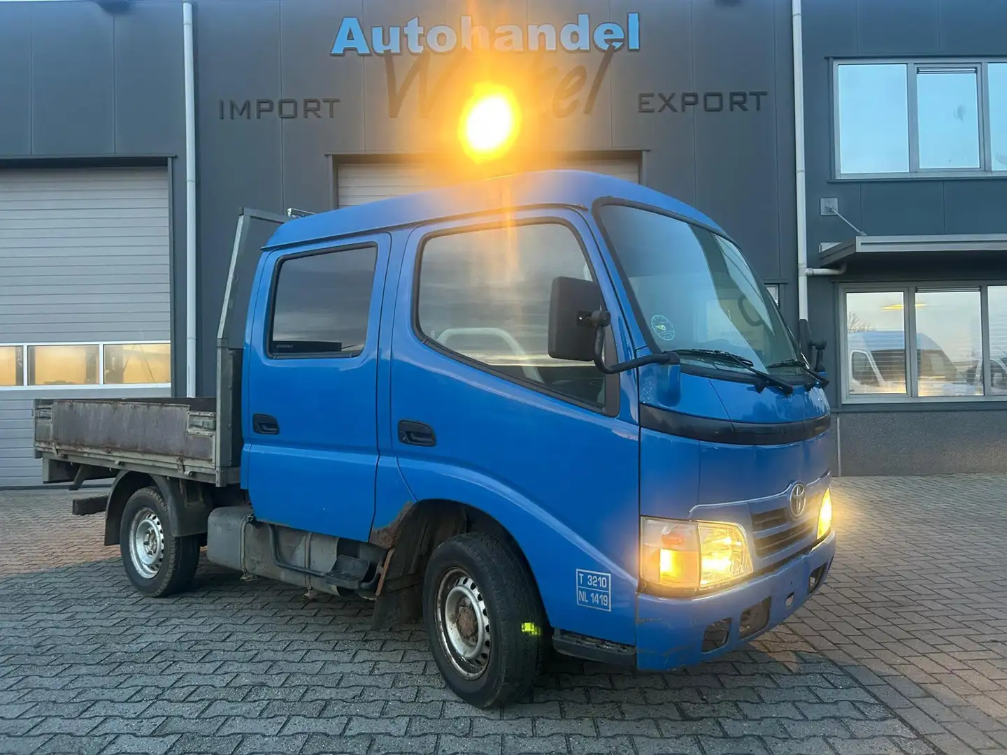 Toyota Dyna 100 3.0 D-4D - DUBBELCABINE Blau - 1