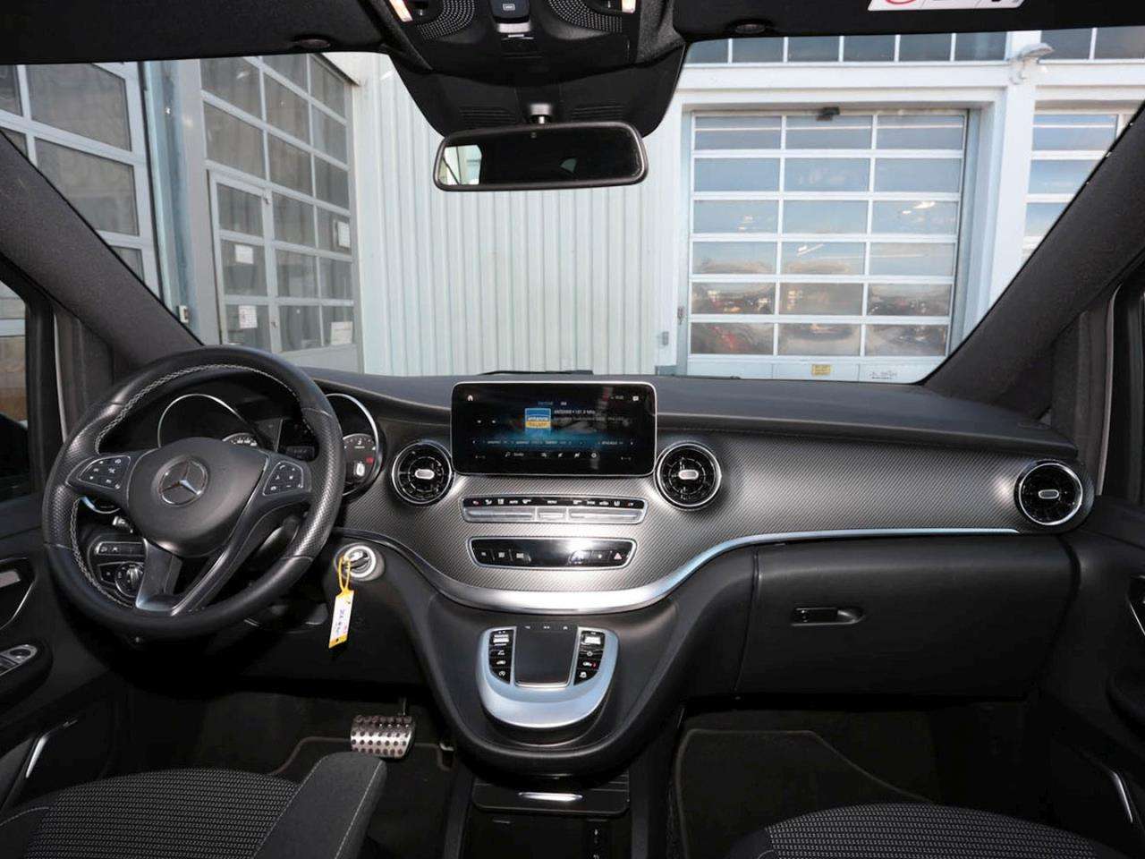 Mercedes-Benz V 250