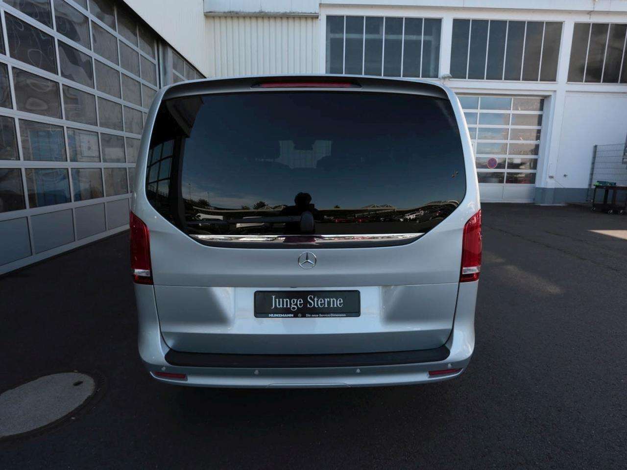 Mercedes-Benz V 250