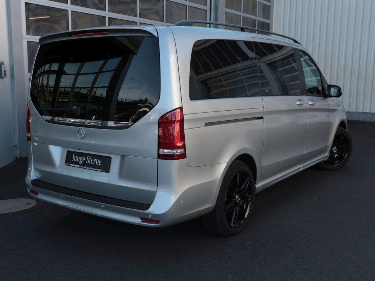 Mercedes-Benz V 250