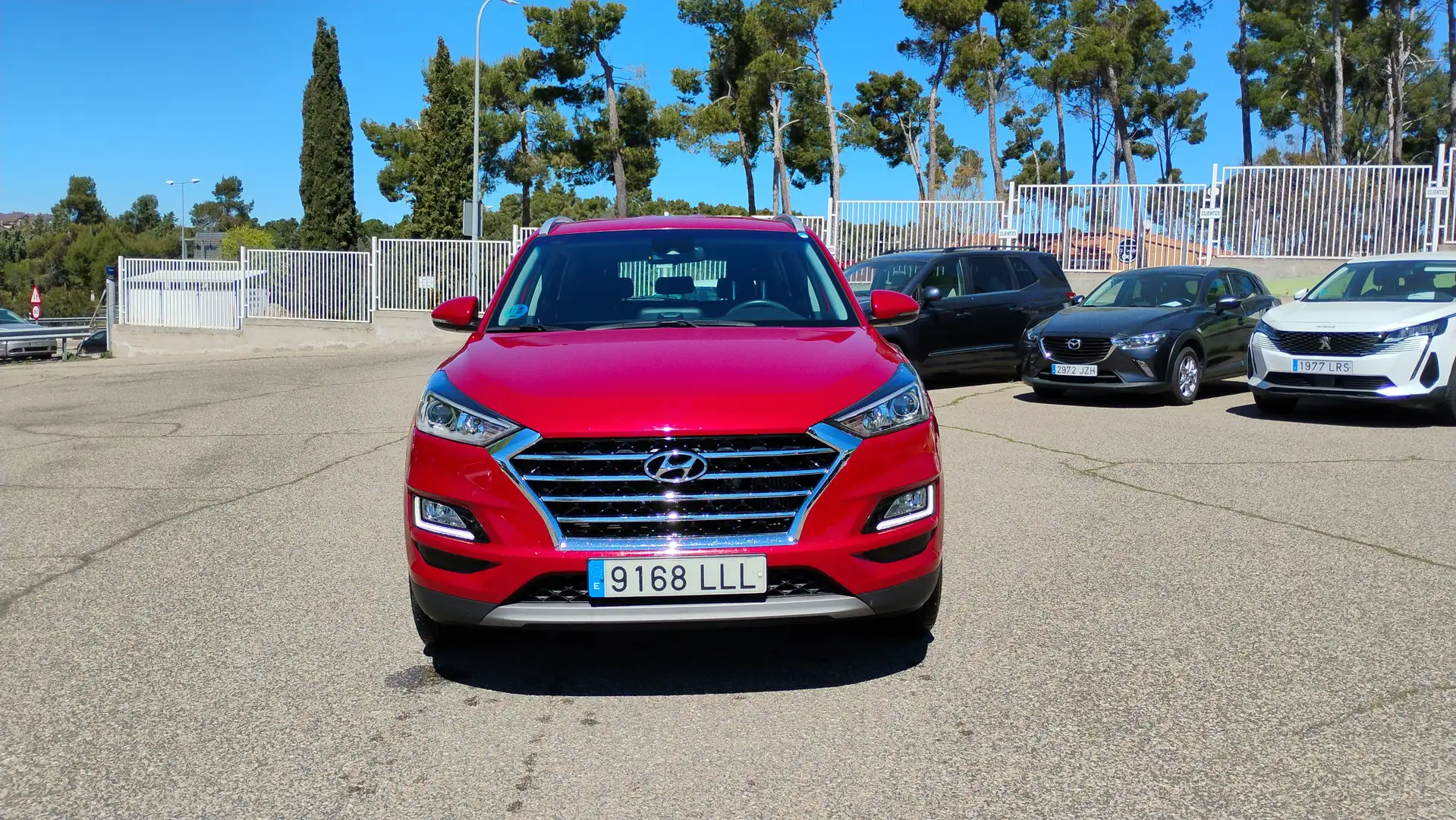 Hyundai TUCSON 1.6CRDI 48V SLE Sky 4x2 Rood - 2