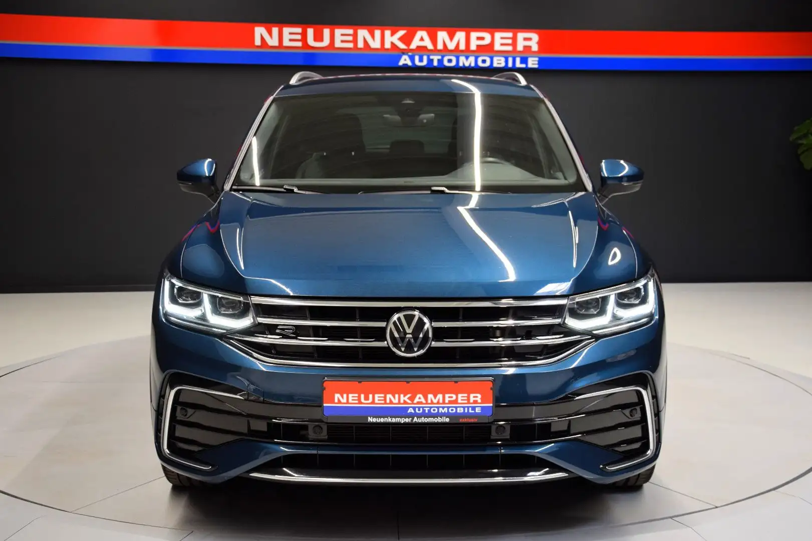 Volkswagen Tiguan R-Line 4Motion IQ.Light ACC AHK 20°Kamera Blau - 2