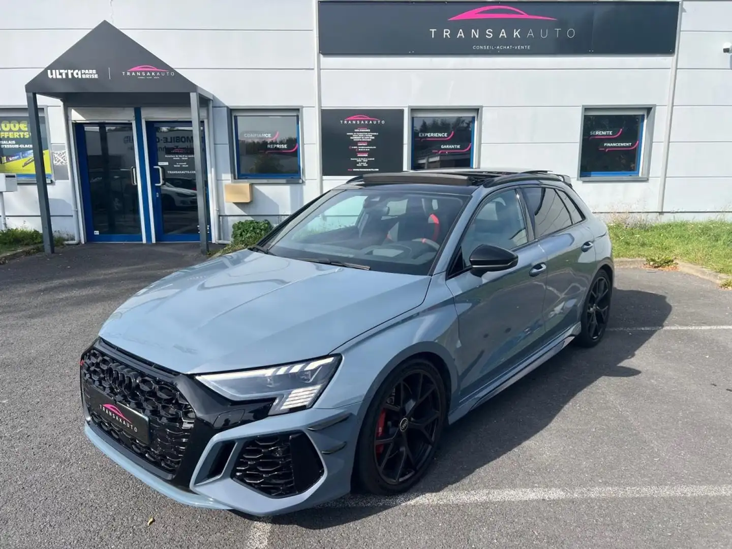 Audi RS3 SPORTBACK 2.5 TFSI 400 S tronic 7 Quattro / MODE RS / D'ORIGINE FRANCE / PAS DE MALUS / TOIT OUVRANT / ENTRETIEN Gris - 2