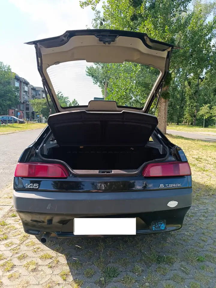 Alfa Romeo 146 1.6 Twin Spark, foto 3