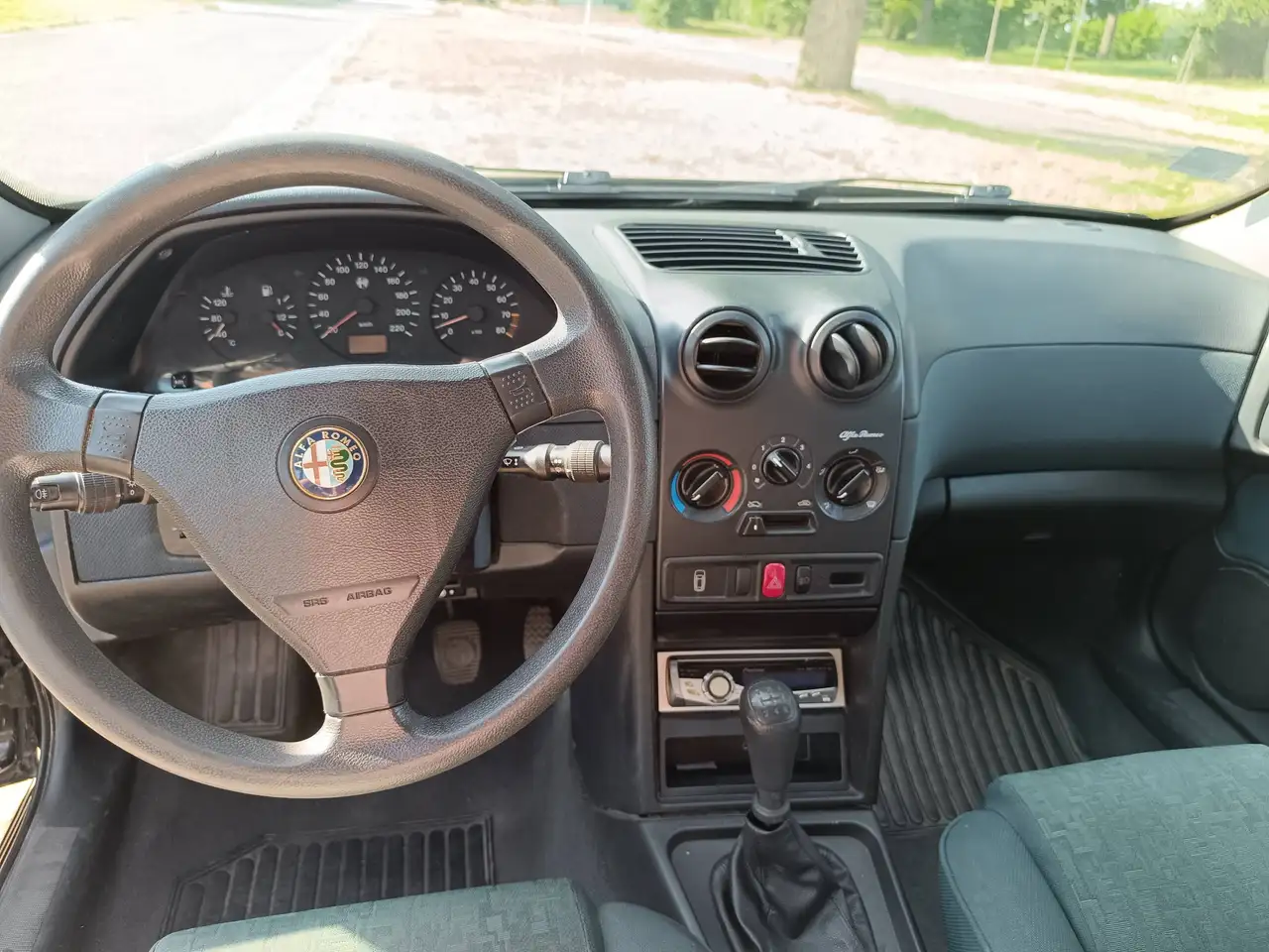 Alfa Romeo 146 1.6 Twin Spark, foto 8
