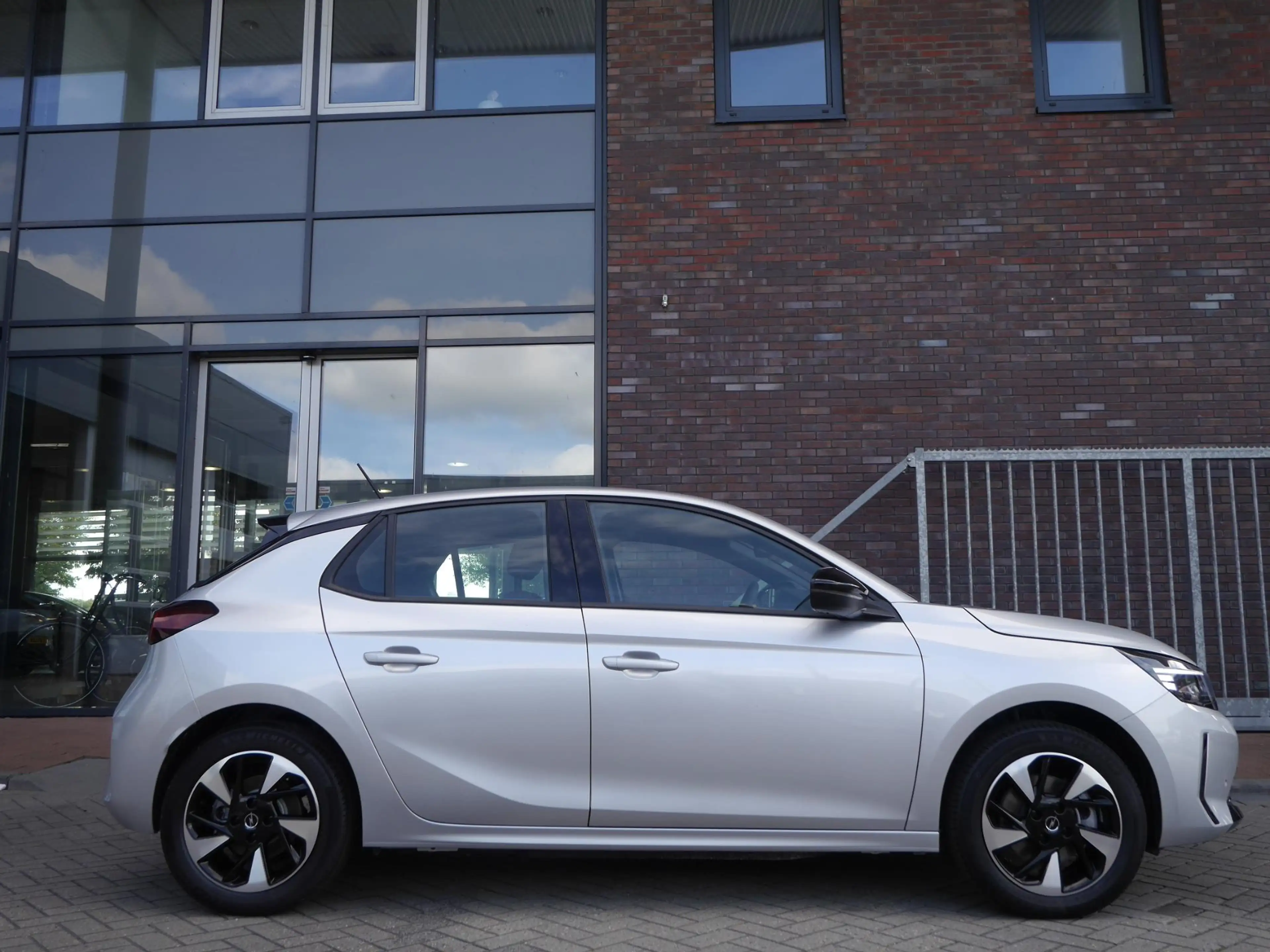 Opel Corsa-e Electric Long Range GS 51 kWh | Stuur en Stoelverw — photo 3