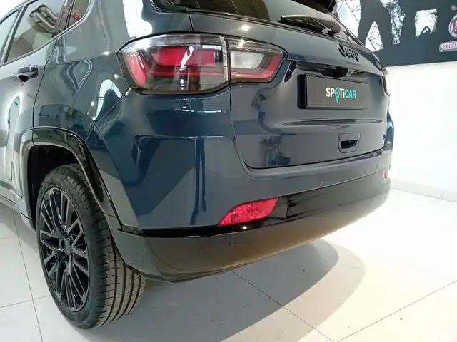 Jeep Compass view 15