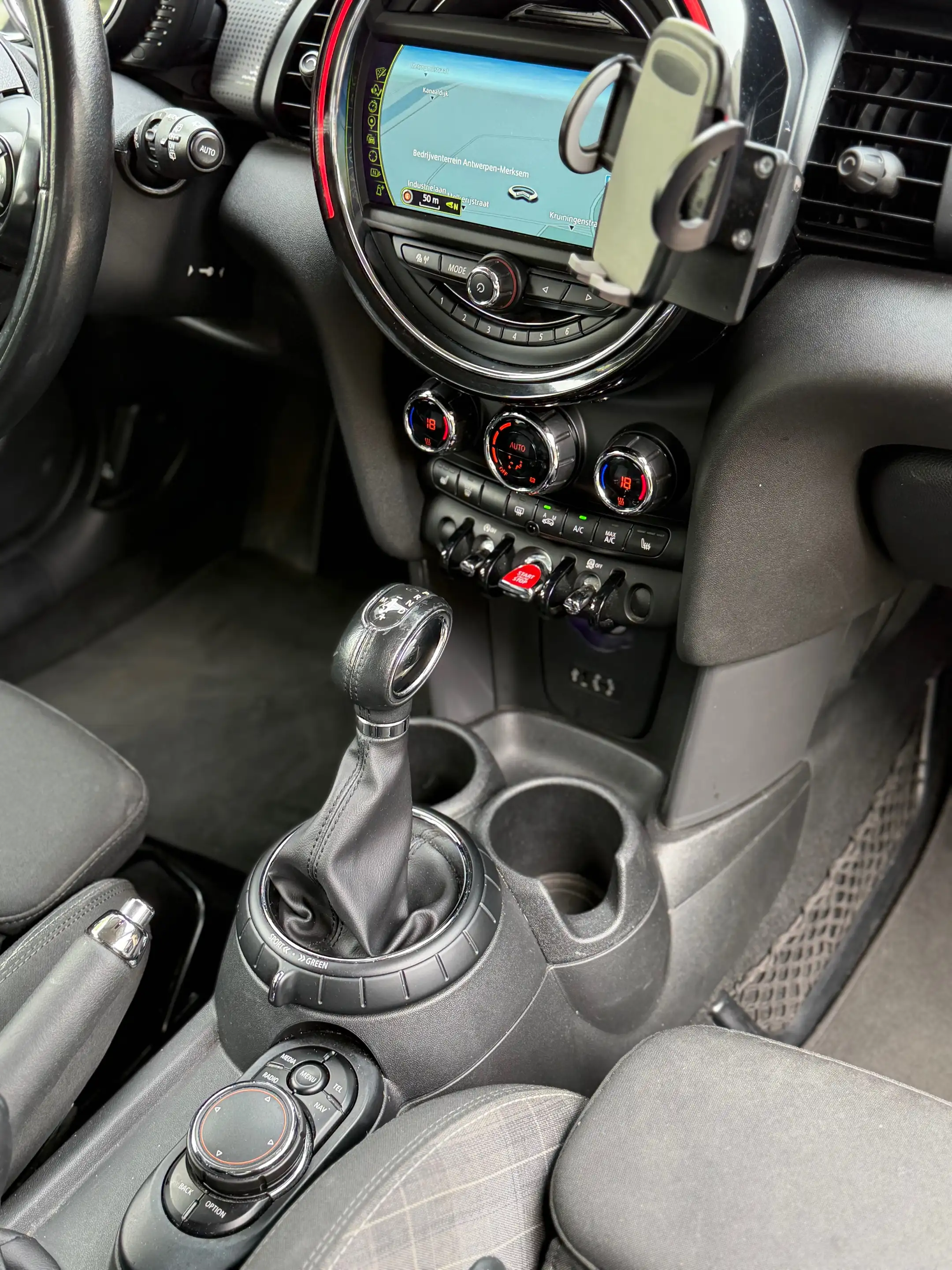 MINI Cooper D Mini 1.5 DA Cooper / Automaat / Led / Navi.. — photo 6