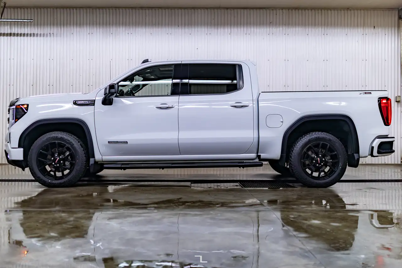 GMC Sierra 1500 photo GMC Sierra 1500