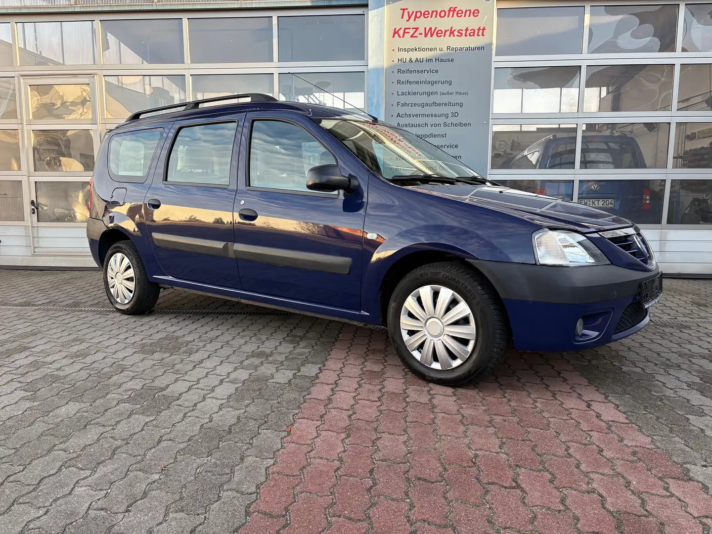 Dacia Logan MCV 1.6 , USB, HU/AU neu Bleu - 2