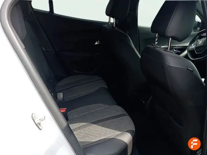 Peugeot 2008 2024, foto 32