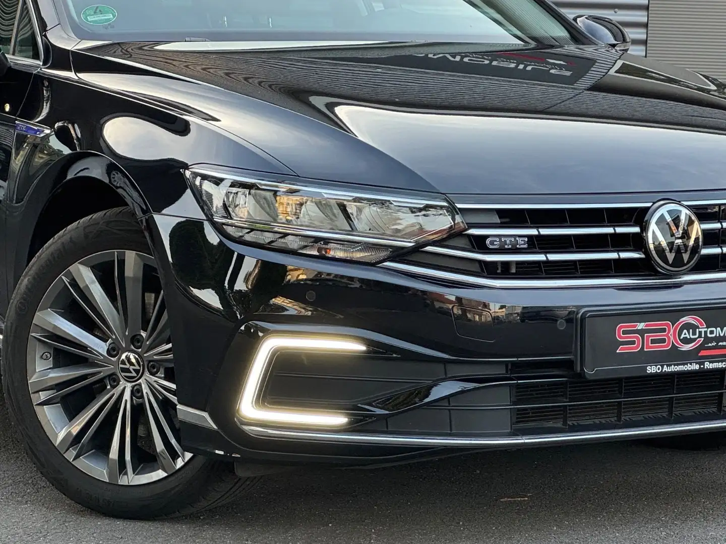 Volkswagen Passat Variant GTE Schwarz - 1