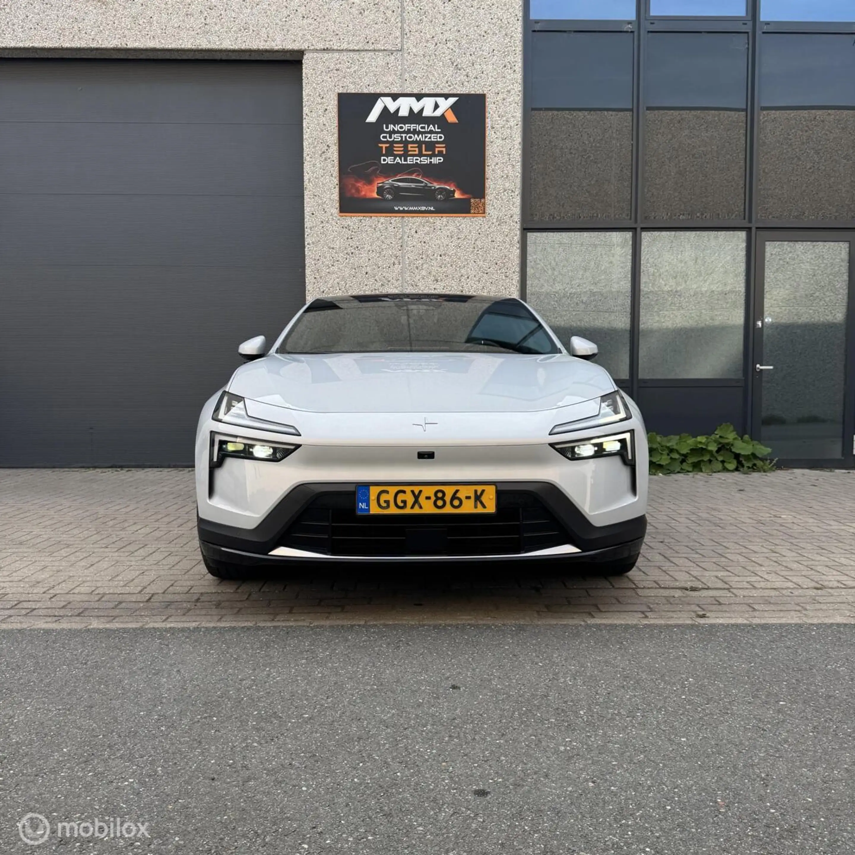 Polestar 4 Long Range Single motor 100 kWh — photo 4