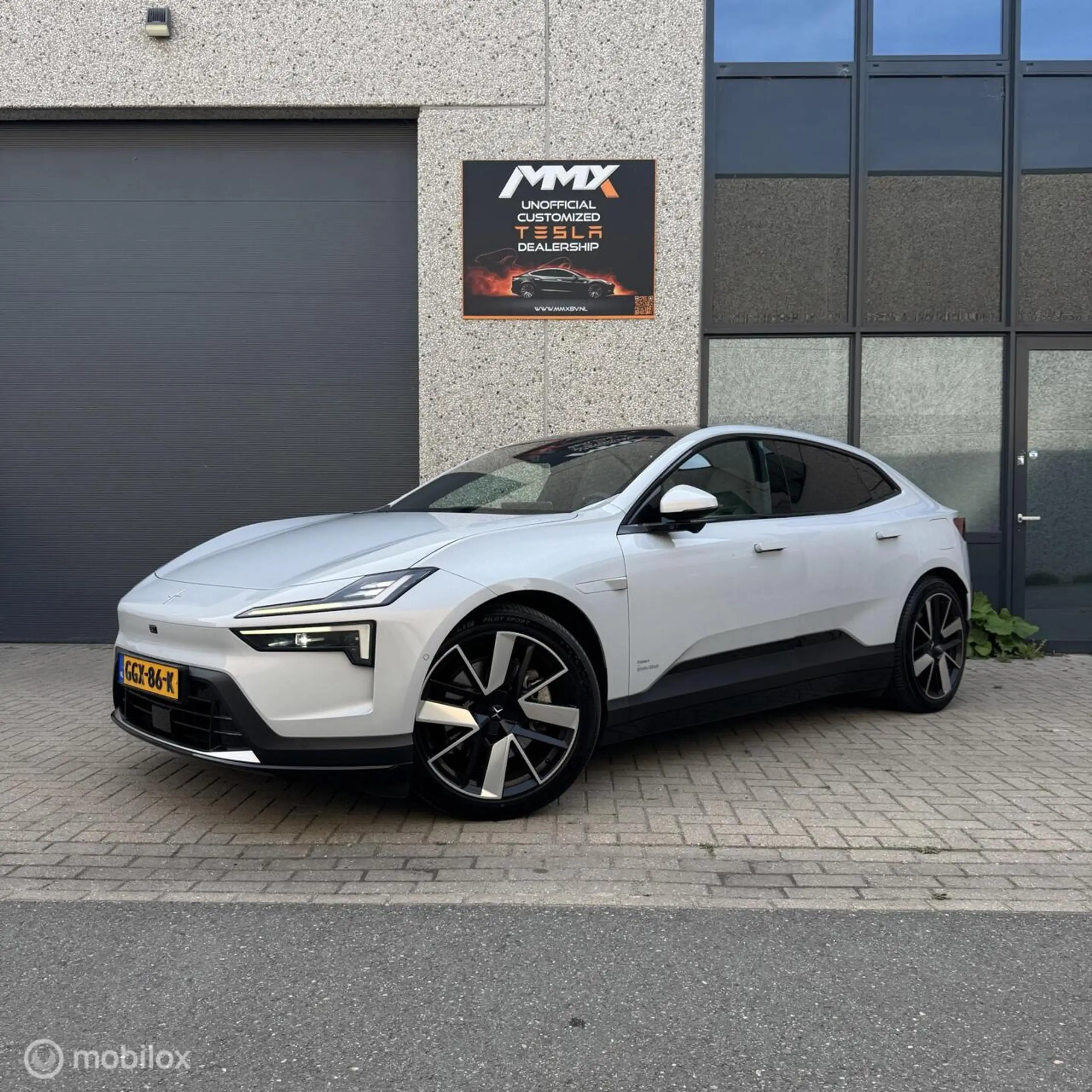Polestar 4 Long Range Single motor 100 kWh — photo 5
