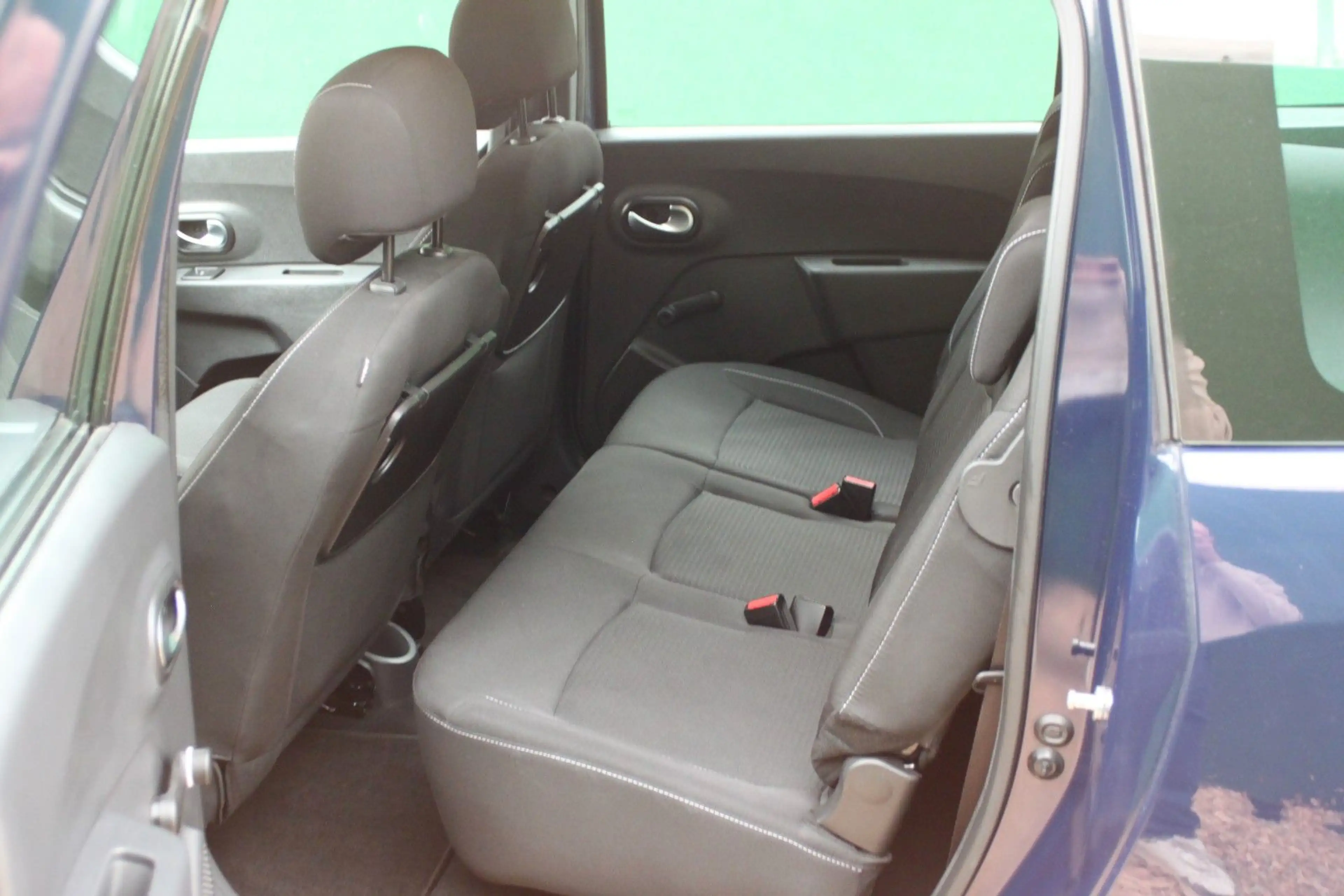Dacia Lodgy 1.3/ AHK/ Navi/ Kamera/ Klima/ 61tkm — photo 13