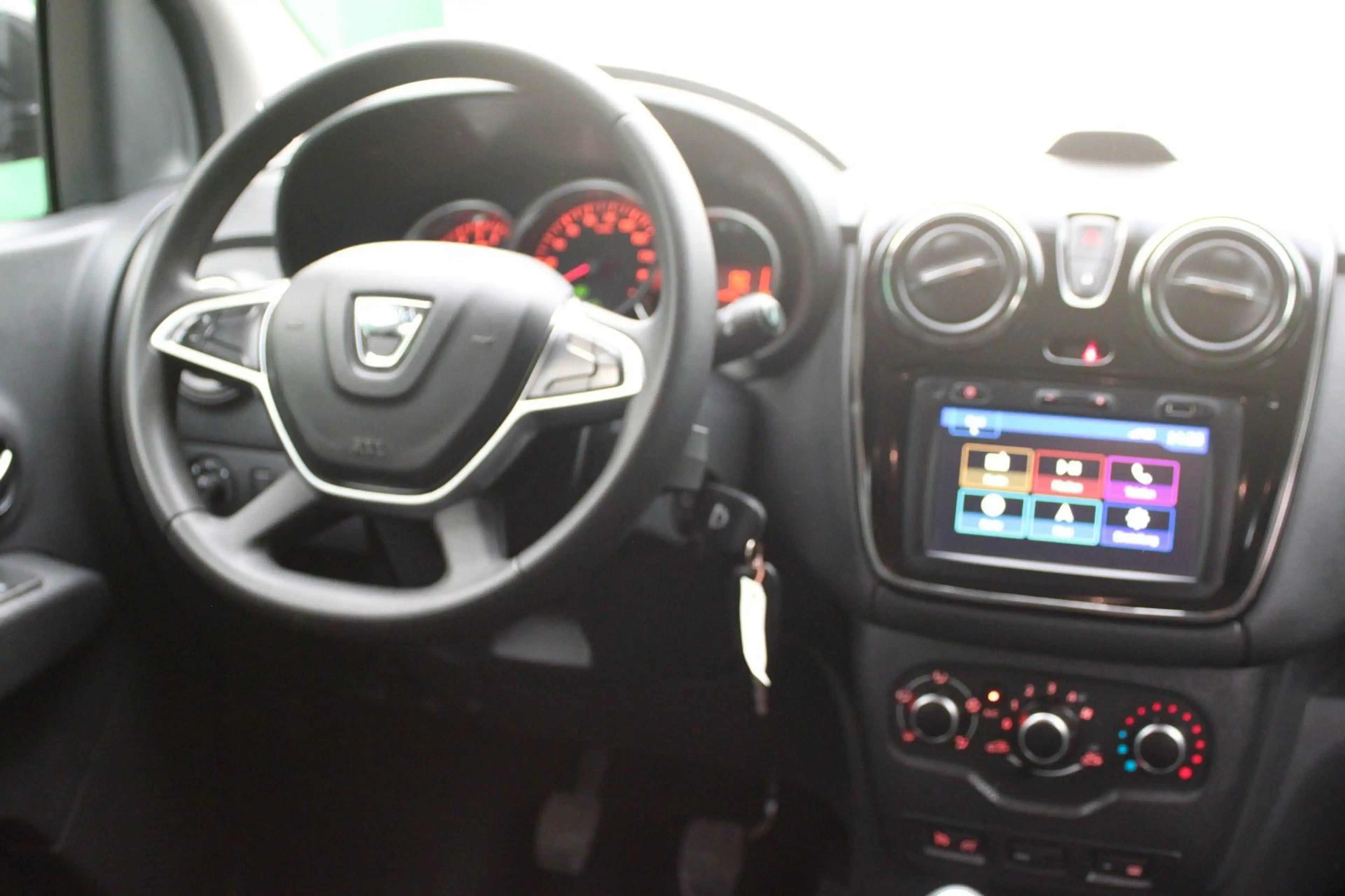 Dacia Lodgy 1.3/ AHK/ Navi/ Kamera/ Klima/ 61tkm — photo 15