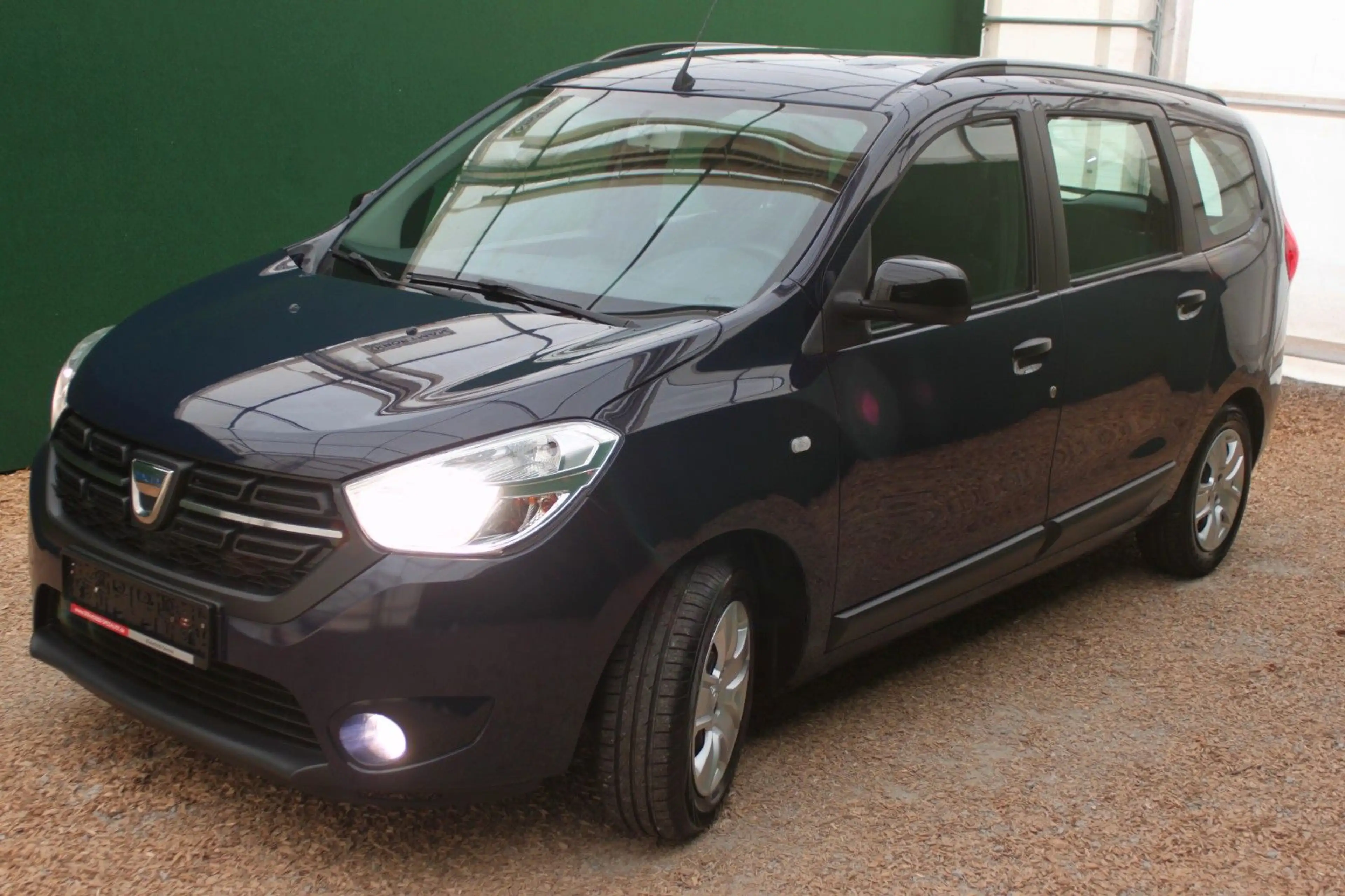 Dacia Lodgy 1.3/ AHK/ Navi/ Kamera/ Klima/ 61tkm — photo 5