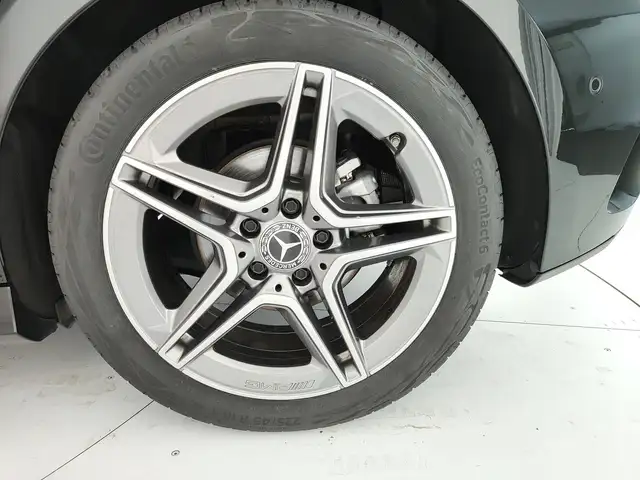 Mercedes-Benz A Class view 11