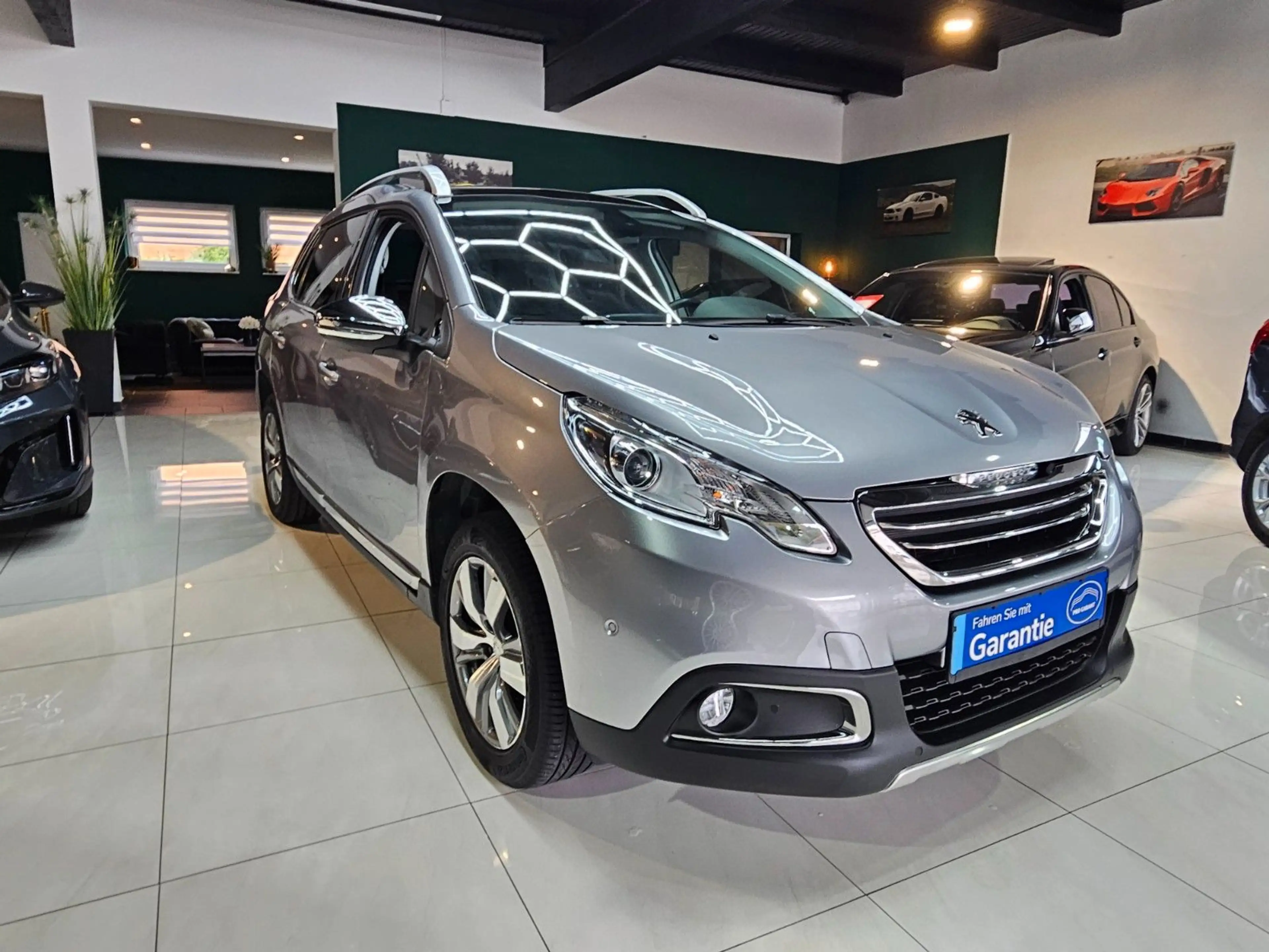 Peugeot 2008 Allure,,1-Hand,Pano,Navi,Scheckheft,Alu — photo 3