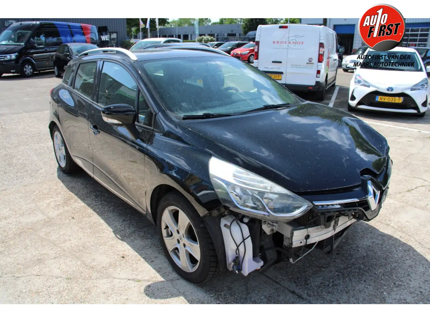 Renault Clio Estate MET SCHADE 0.9 TCe Dynamique Zwart - 1