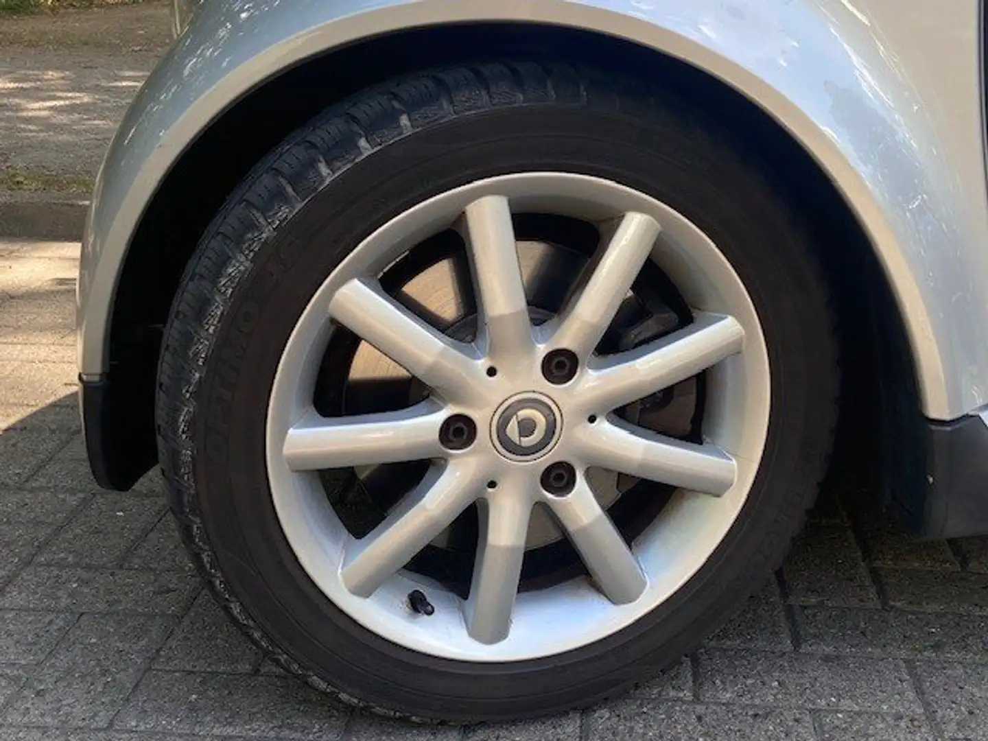 smart forTwo smart fortwo cabrio softtouch passion Zilver - 2