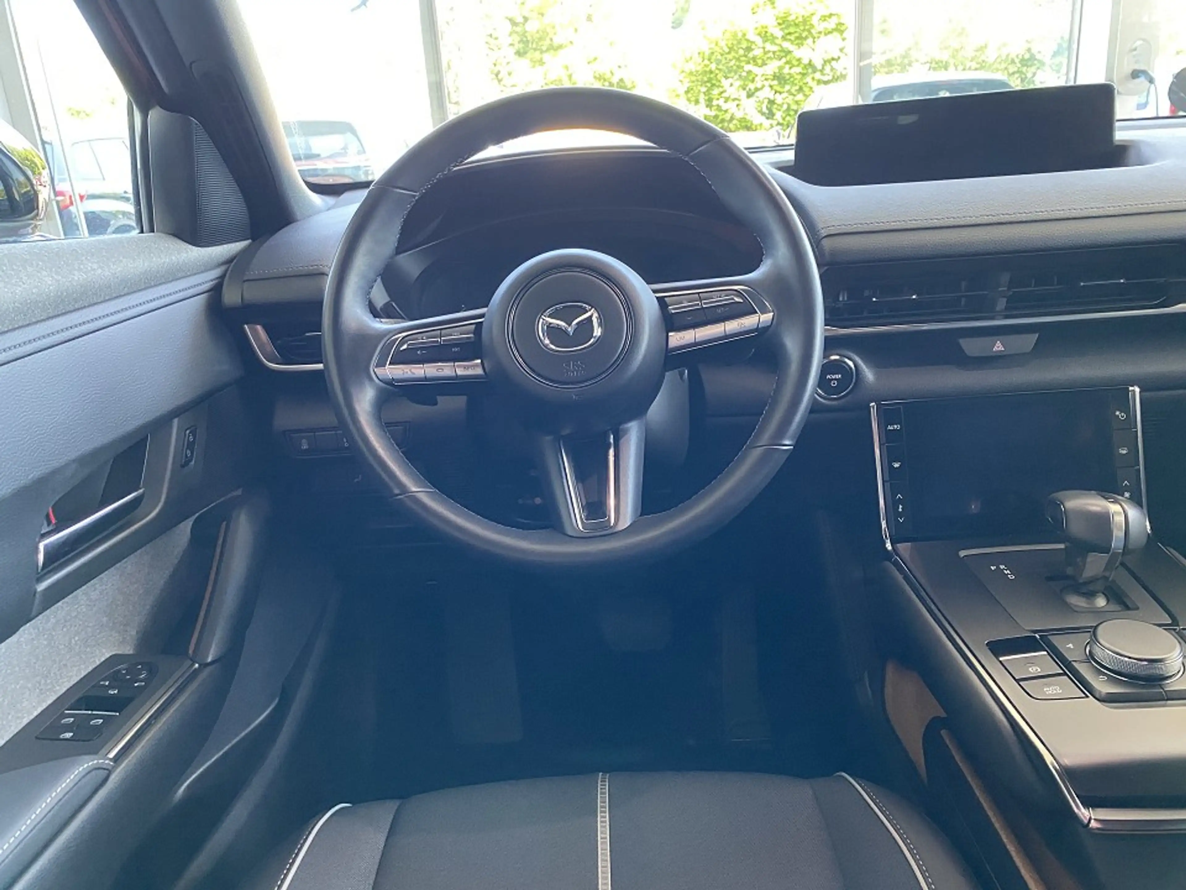 Mazda MX-30 EV Makoto Teilleder — photo 3
