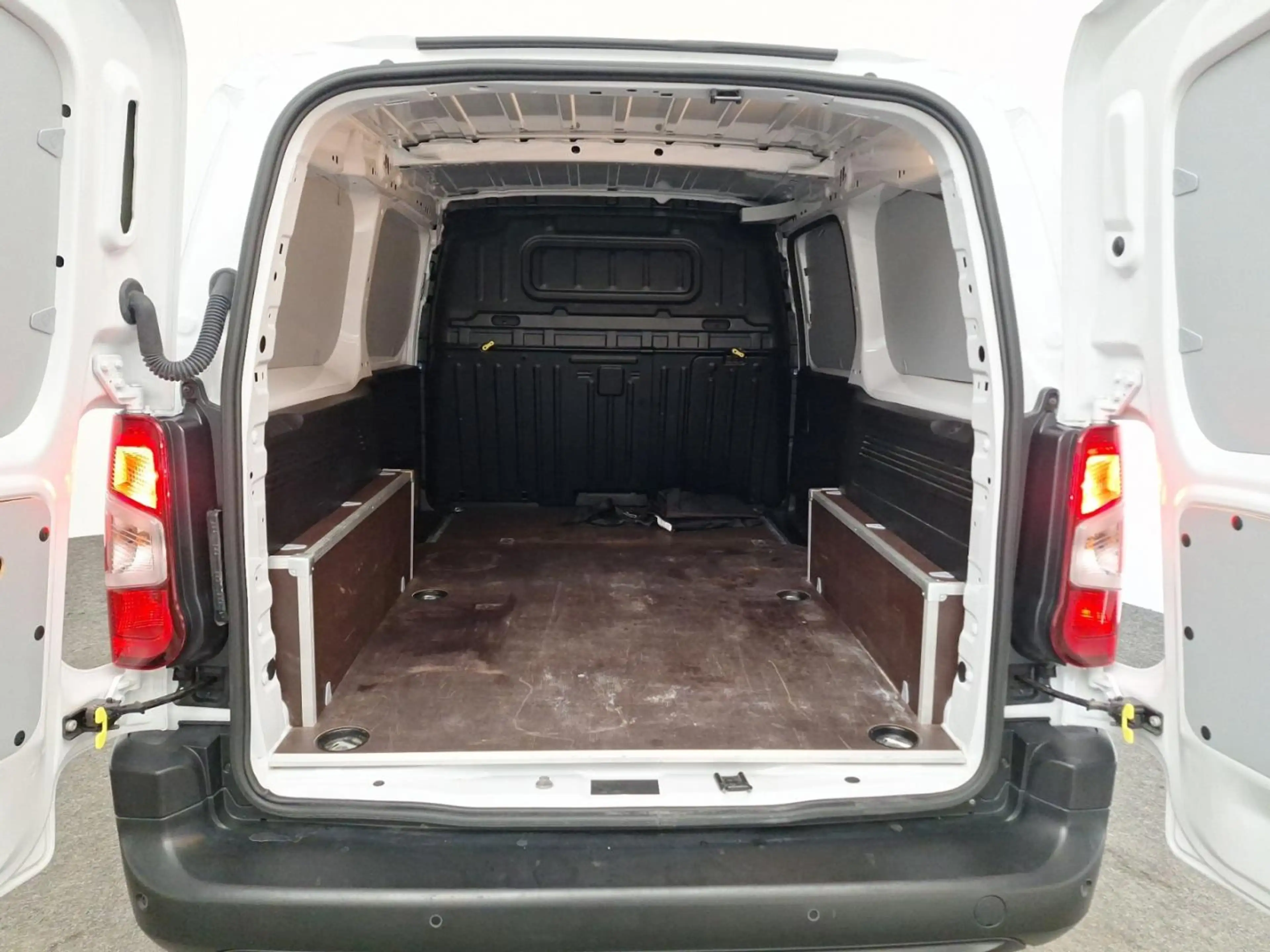 Fiat Doblo CARGO L2H1 HEAVY *HOUTEN VLOER*CAMERA ACHTER*SENSO — photo 6