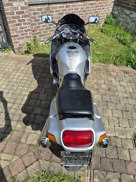 Kawasaki ZZR 600 - foto 3