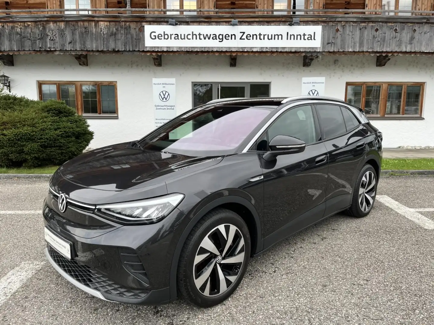 Volkswagen ID.4 Pro Performance First Edition (AHK+ED) Navi Schwarz - 2