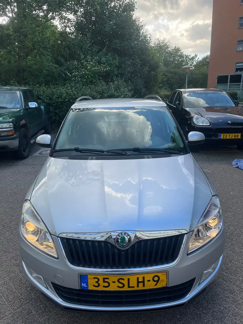 Skoda Fabia Fabia 1.2 TSI Ambition Zilver - 2