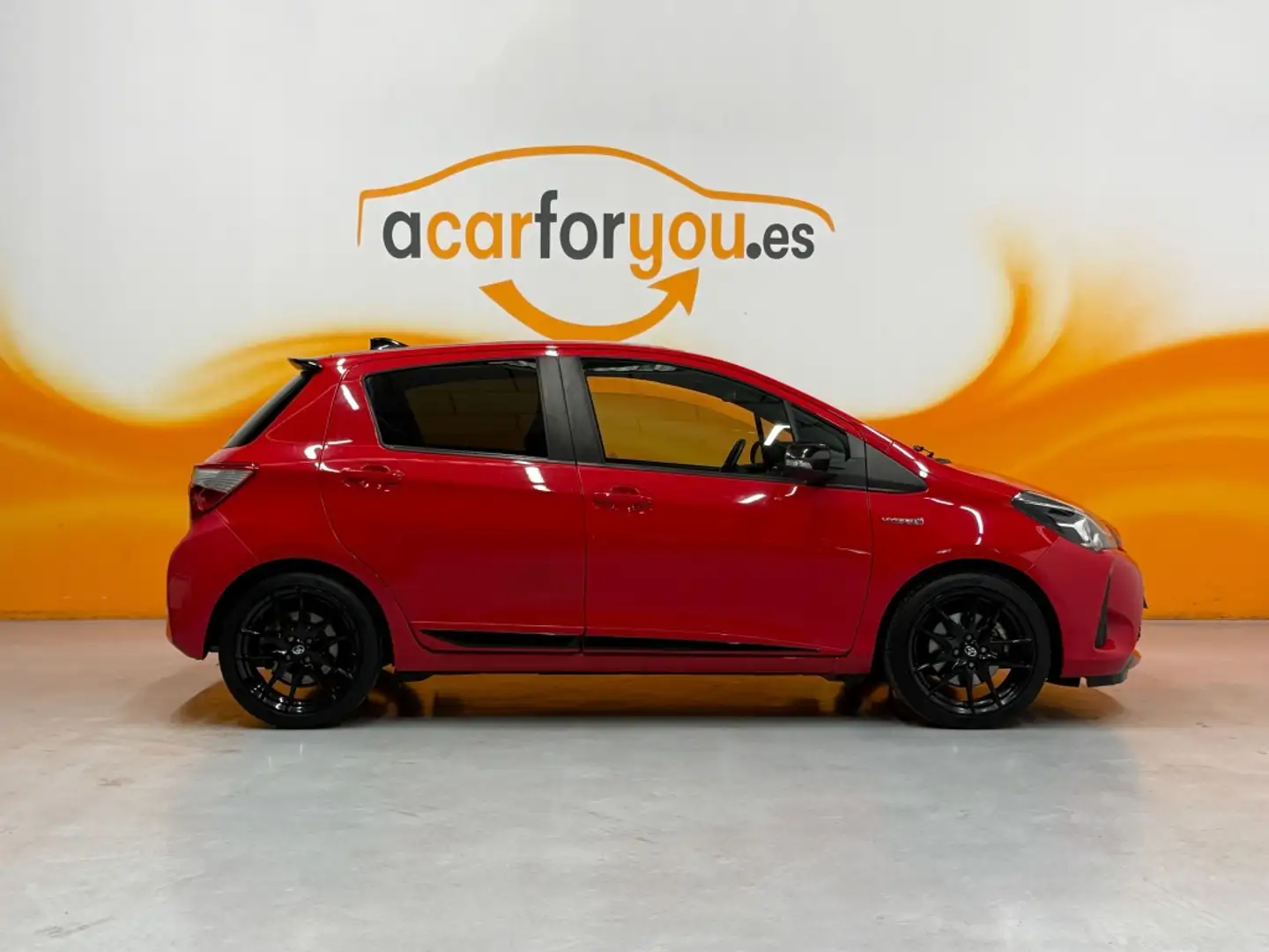 Toyota Yaris 100H 1.5 GR-Sport Rojo - 2