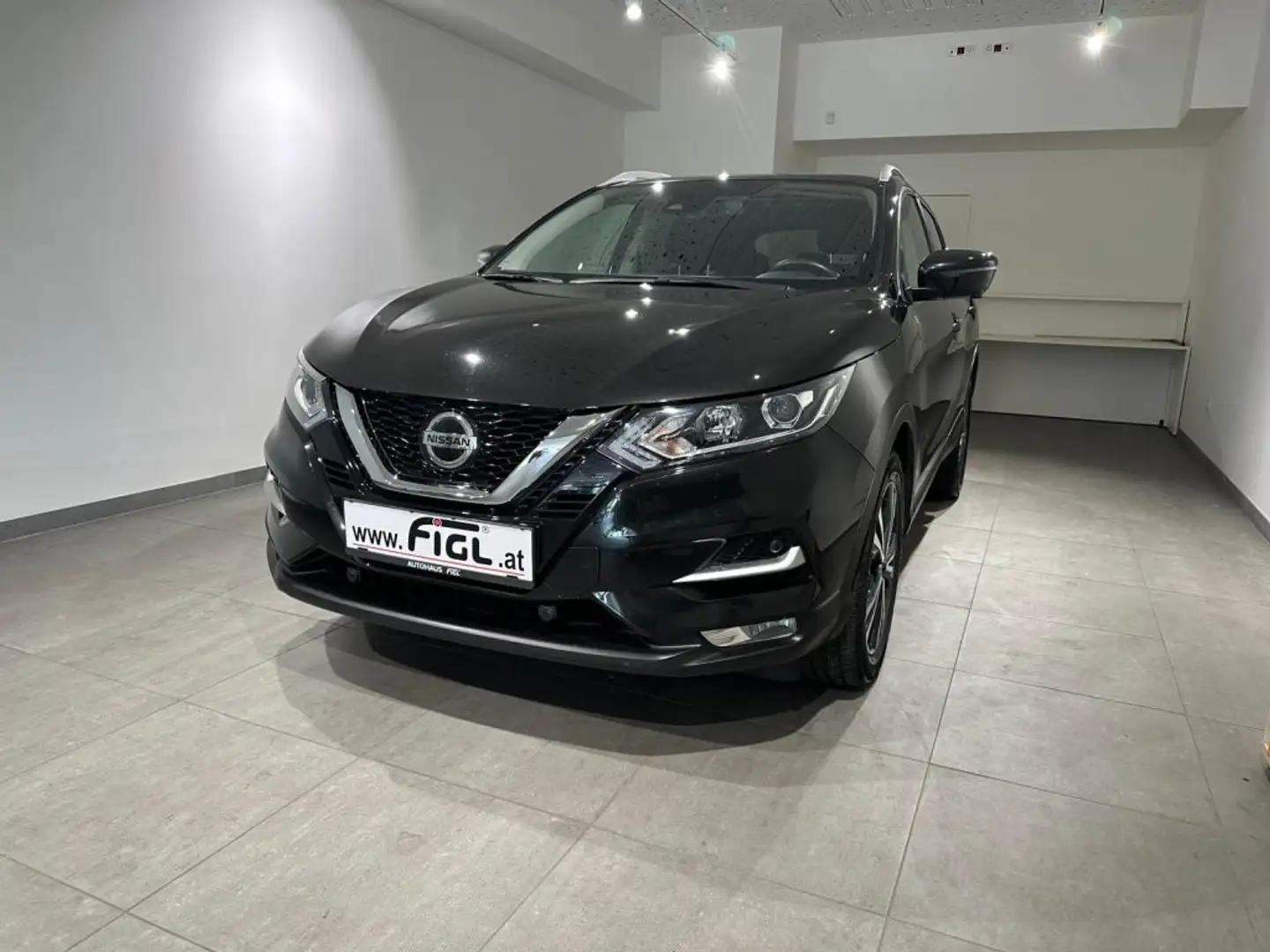 Nissan Qashqai 1,3 DIG-T Zama DCT Aut. Negro - 1