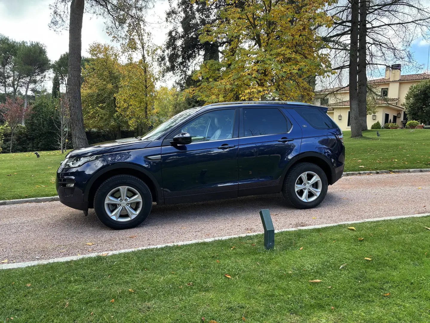 Land Rover Discovery Sport 2.0TD4 HSE Luxury 4x4 Aut. 150 - 1