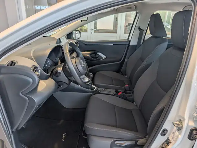 Toyota Yaris view 7
