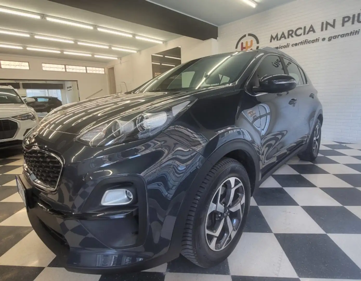 Kia Sportage Sportage IV 2021 1.6 crdi mhev Business 136cv dct Grigio - 2