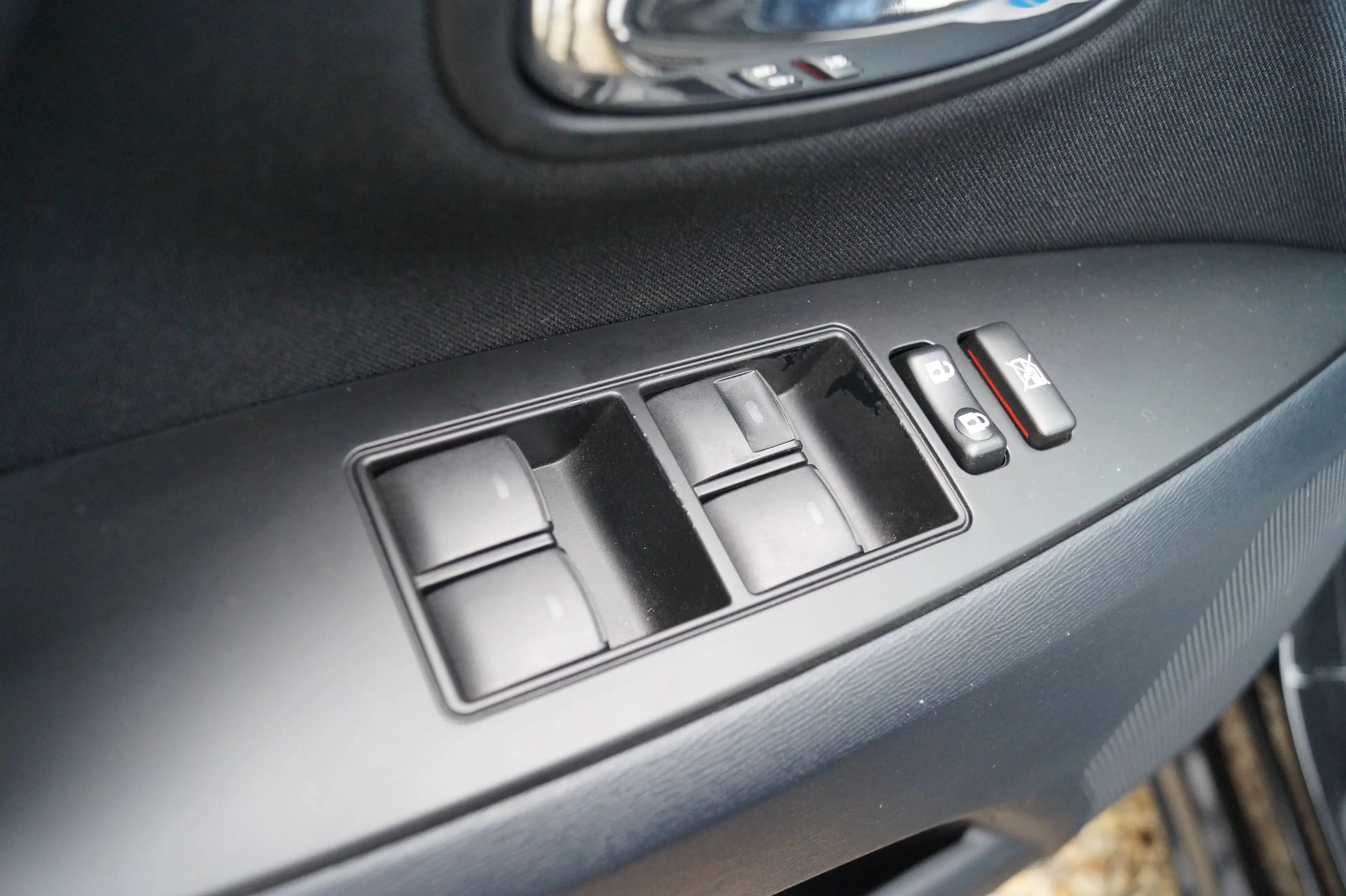 Toyota Avensis Life 2.Hand*Automatik*Kamera* — photo 16