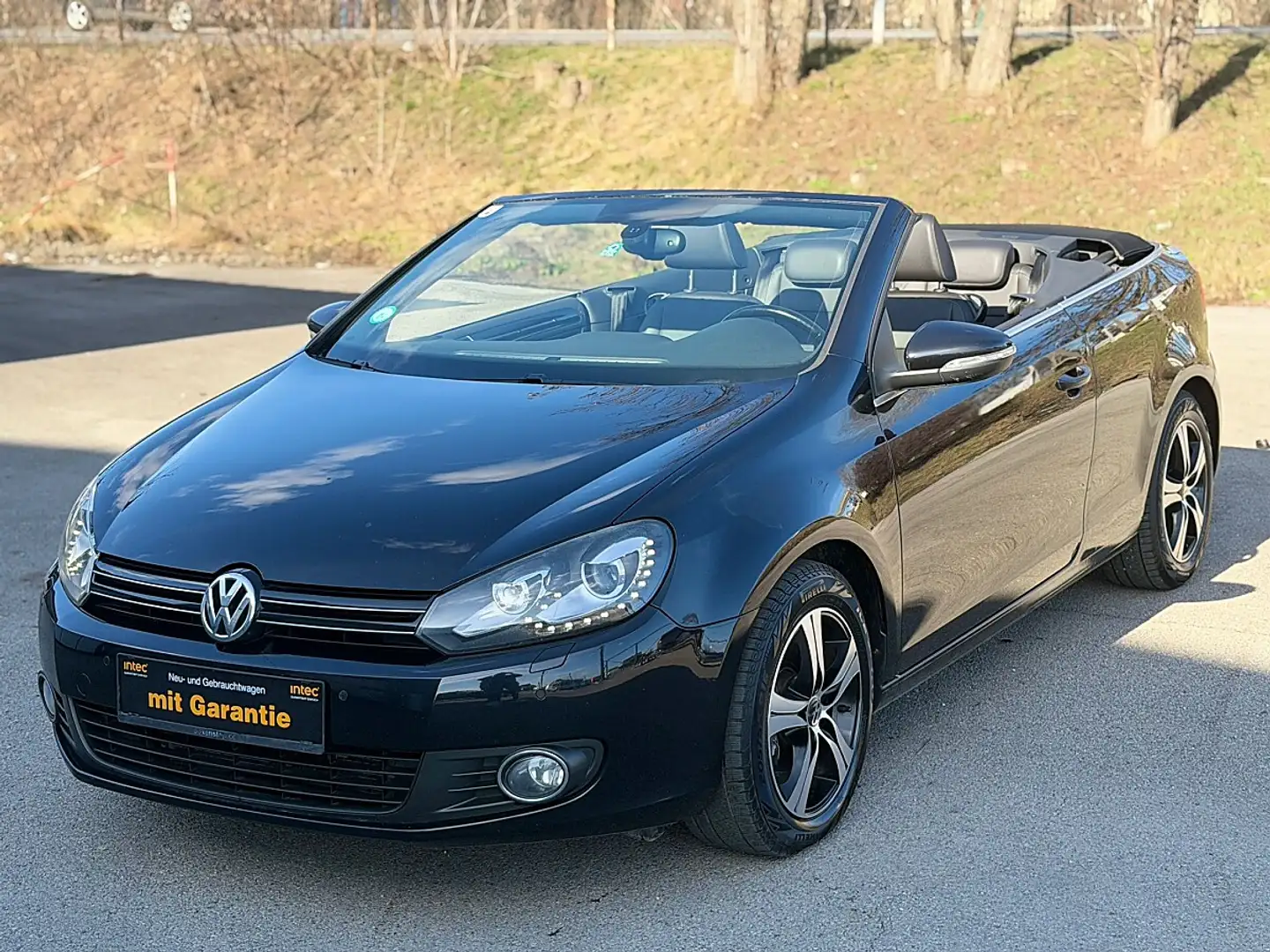 Volkswagen Golf Cabriolet Golf Cabrio BMT 1,6 TDI DPF lückenloses Service... Schwarz - 1