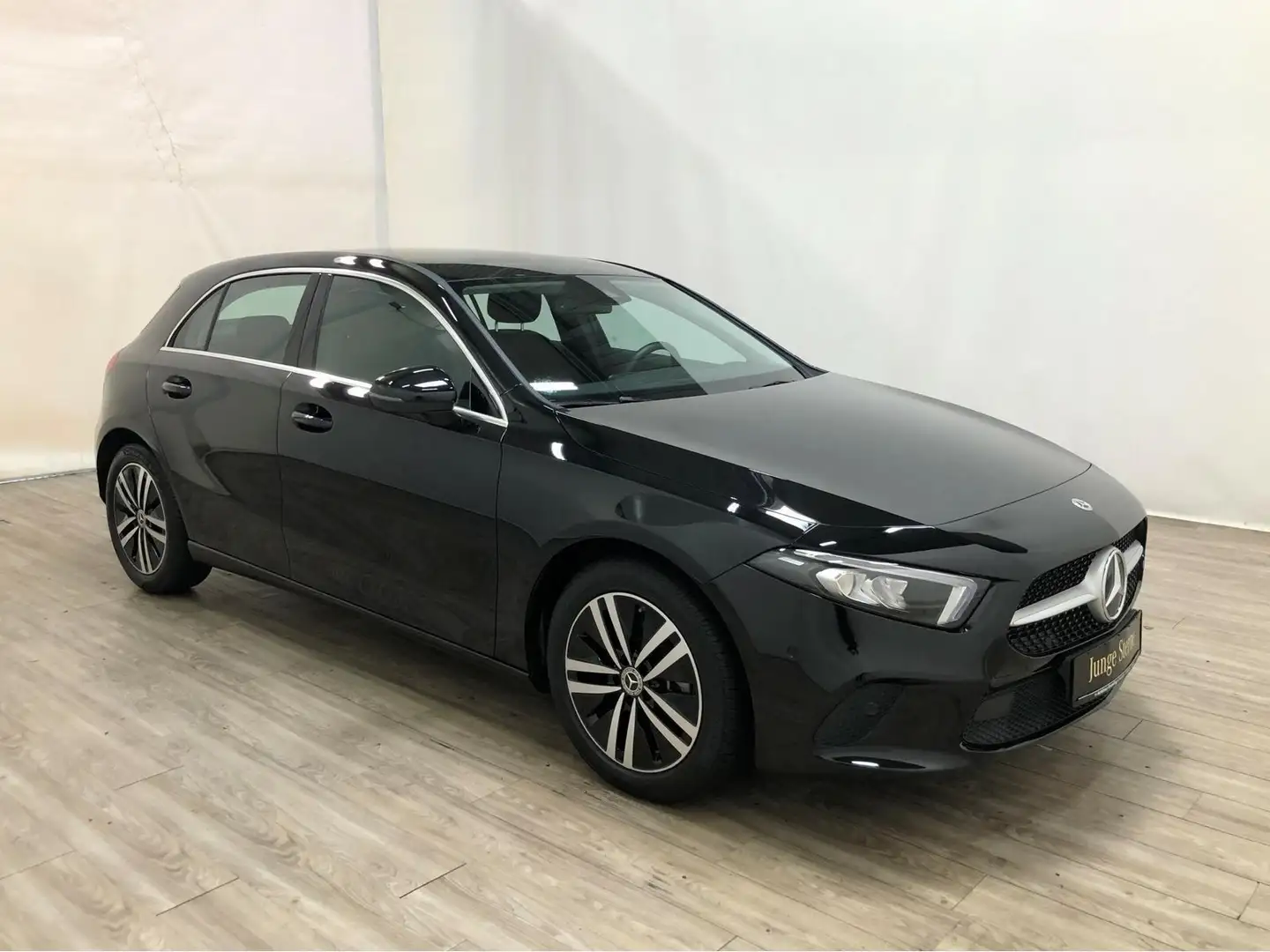 Mercedes-Benz A 200 d 4M Progressive LED*Kamera*MBUX*Ambienteb Schwarz - 2
