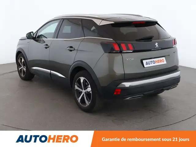 Peugeot 3008 view 4