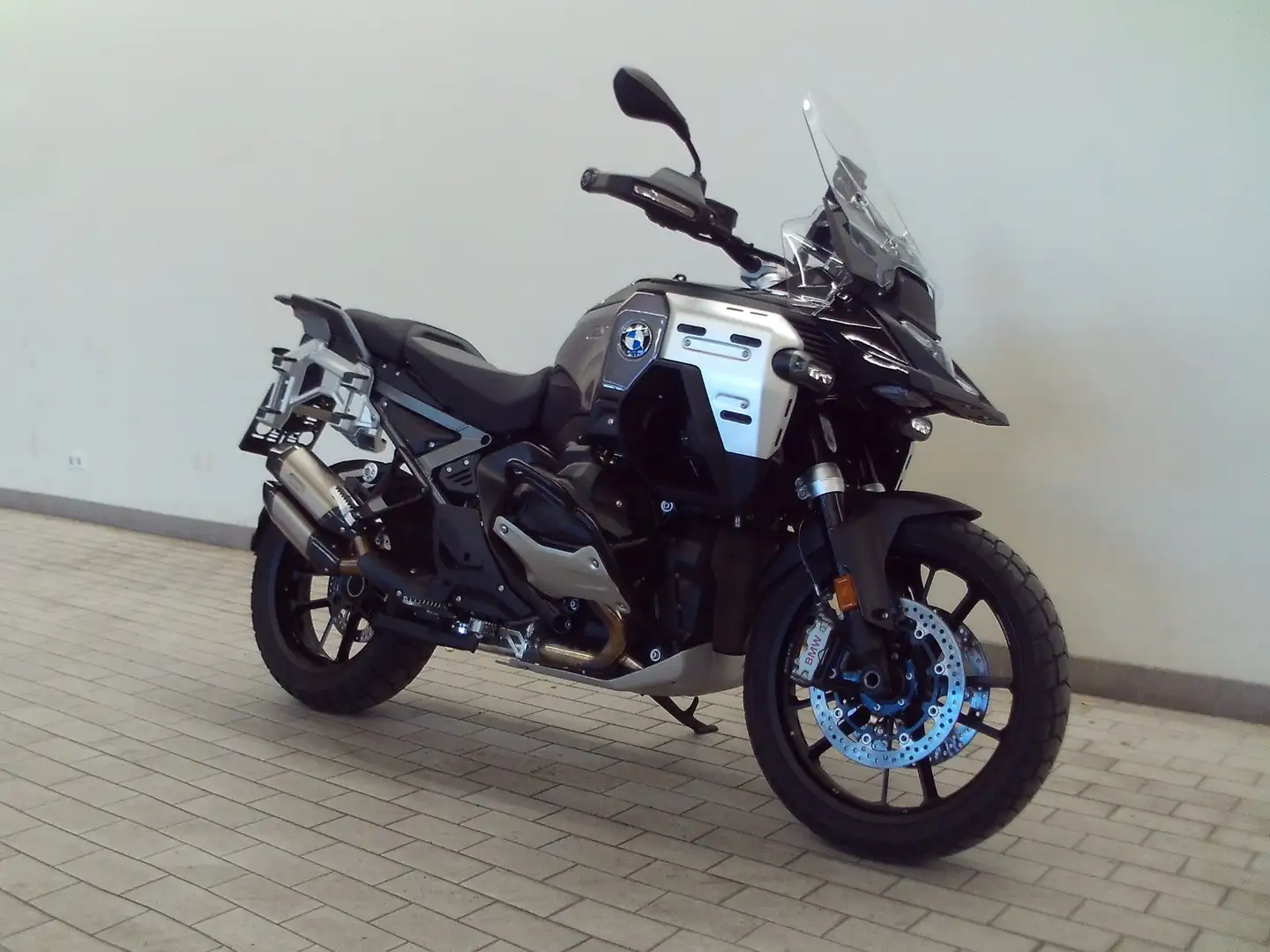 BMW R 1300 GS R 1300 GS Adventure Schwarz - 2