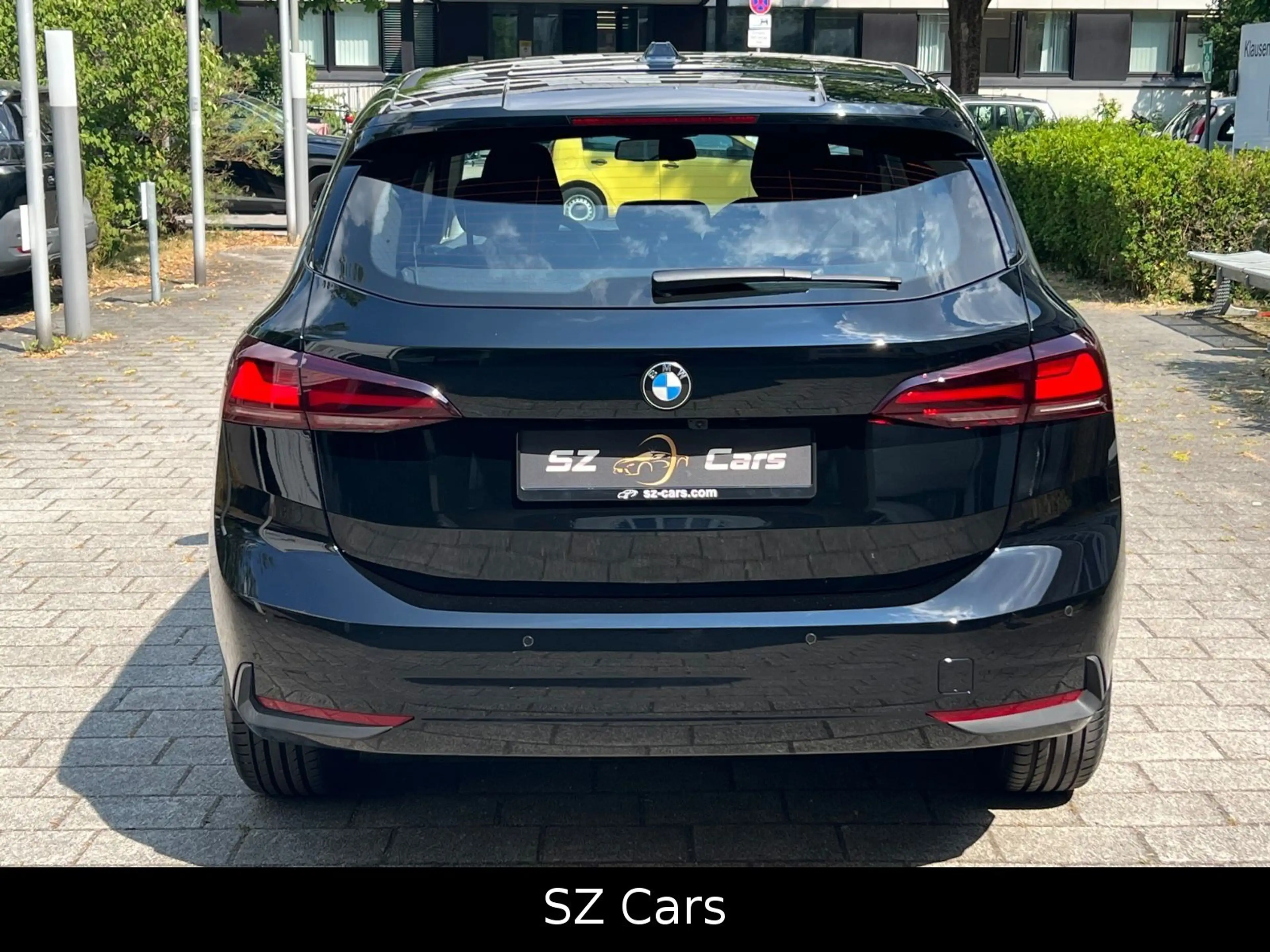 BMW 216 i Active Tourer* — photo 7