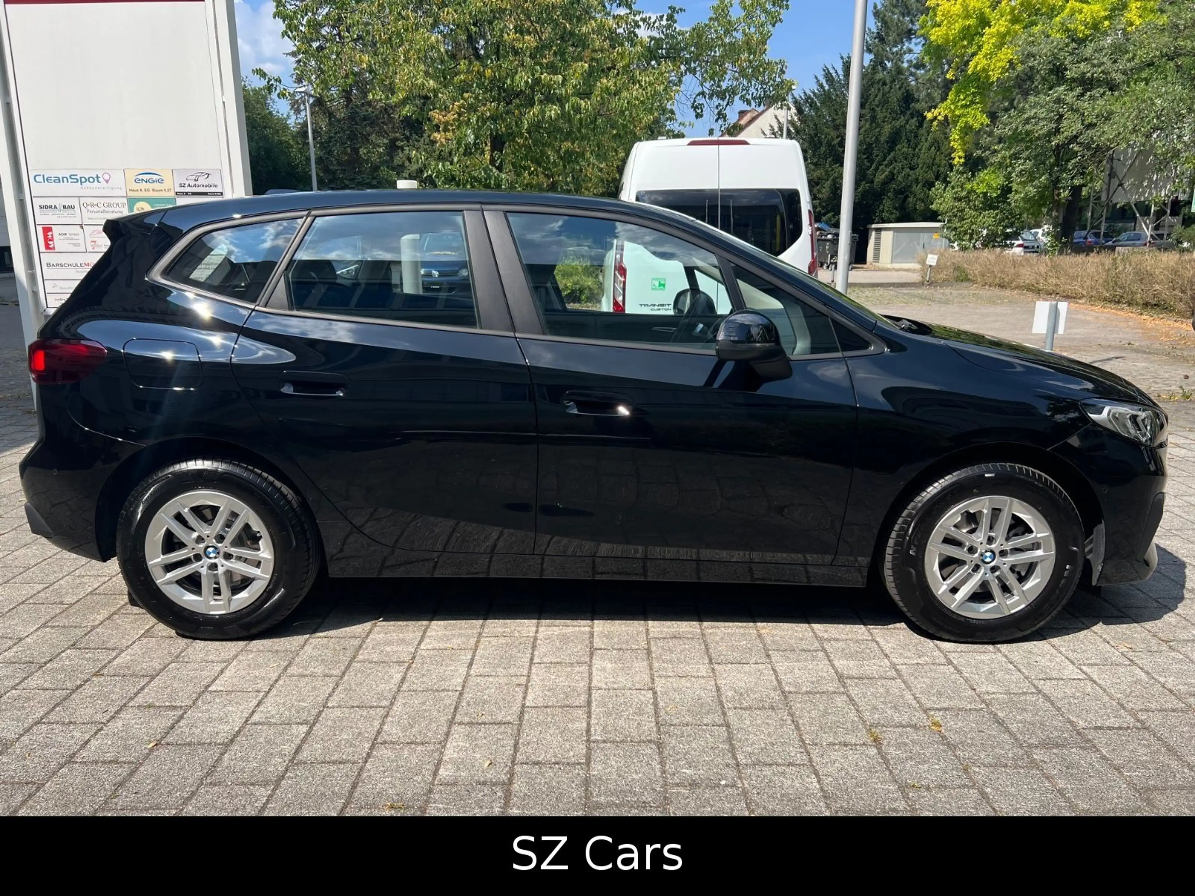 BMW 216 i Active Tourer* — photo 5