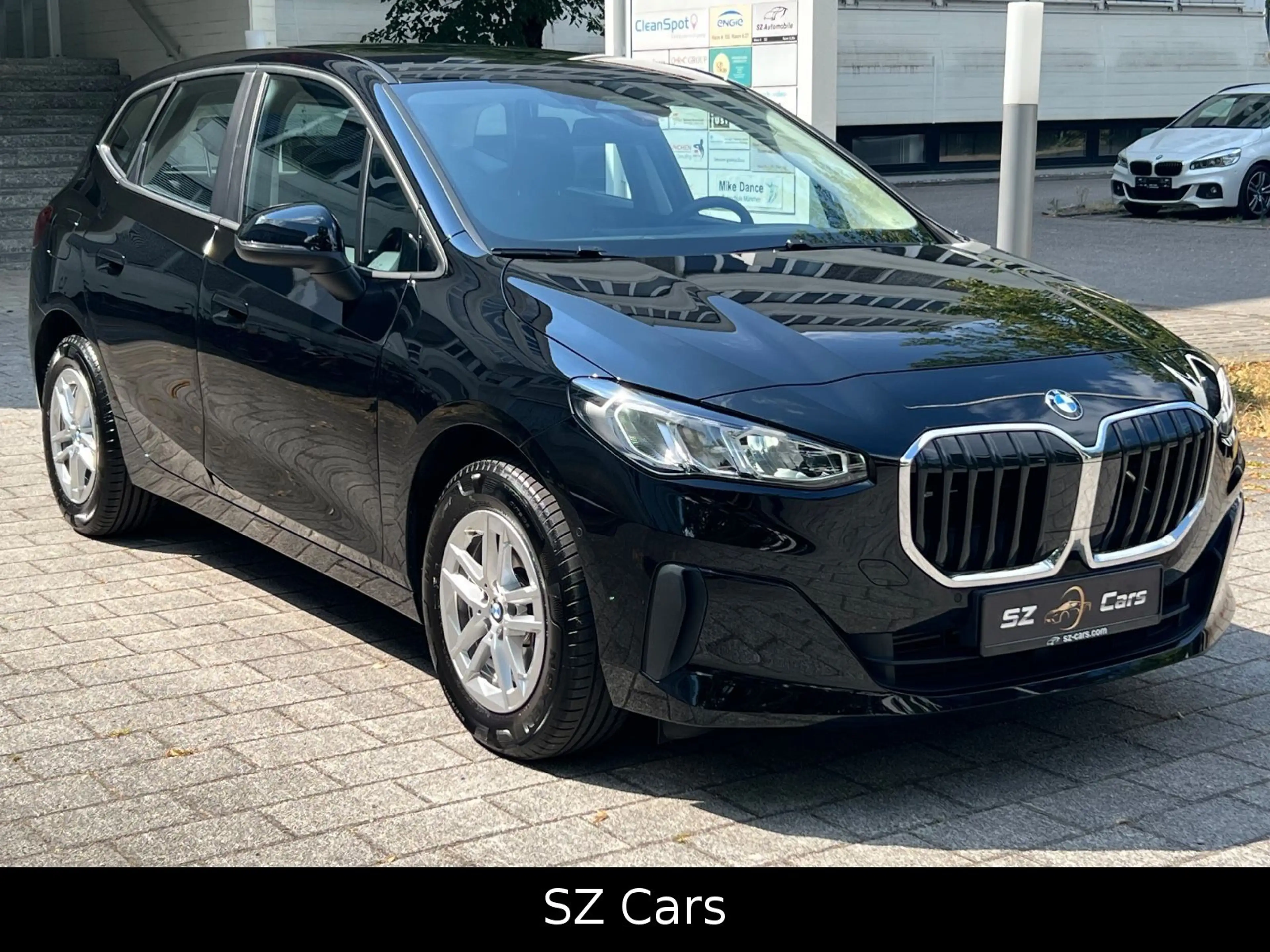 BMW 216 i Active Tourer* — photo 4