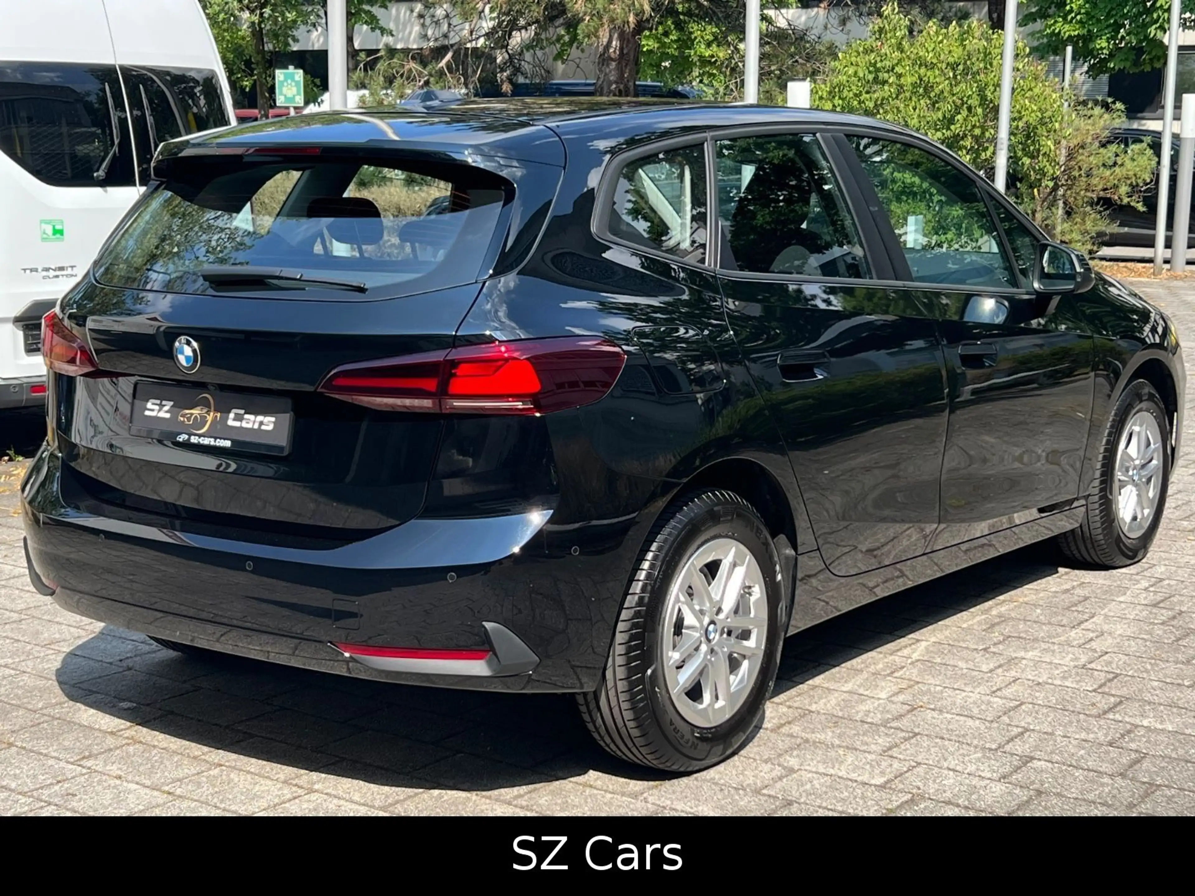 BMW 216 i Active Tourer* — photo 6